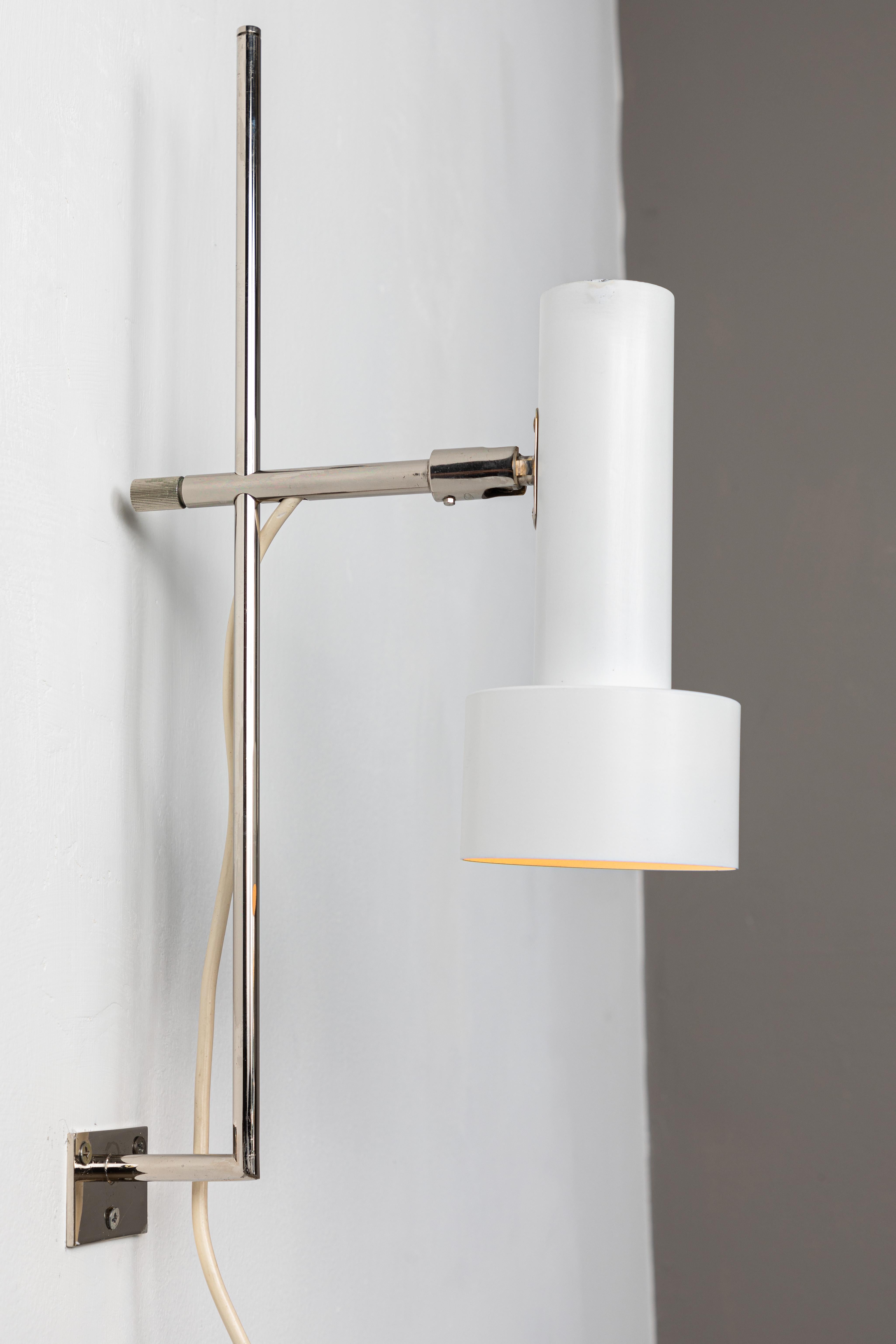 1960s Adjustable Wall Light Attributed to Giuseppe Ostuni 10