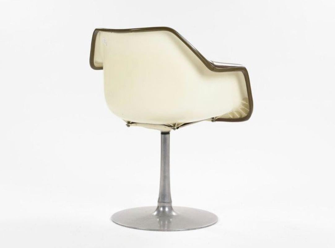 Mid-Century Modern Paire de fauteuils des années 1960, conçus par Robin Day. en vente