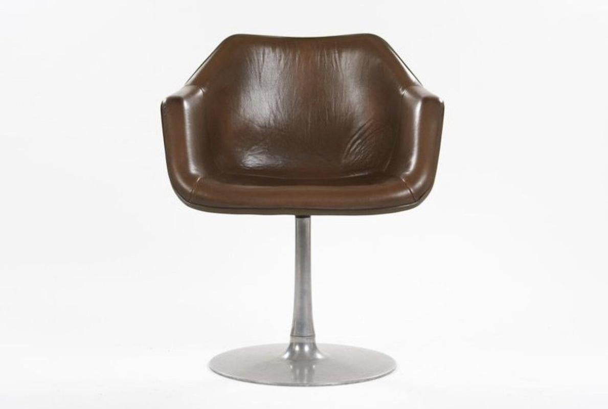 20ième siècle Paire de fauteuils des années 1960, conçus par Robin Day. en vente