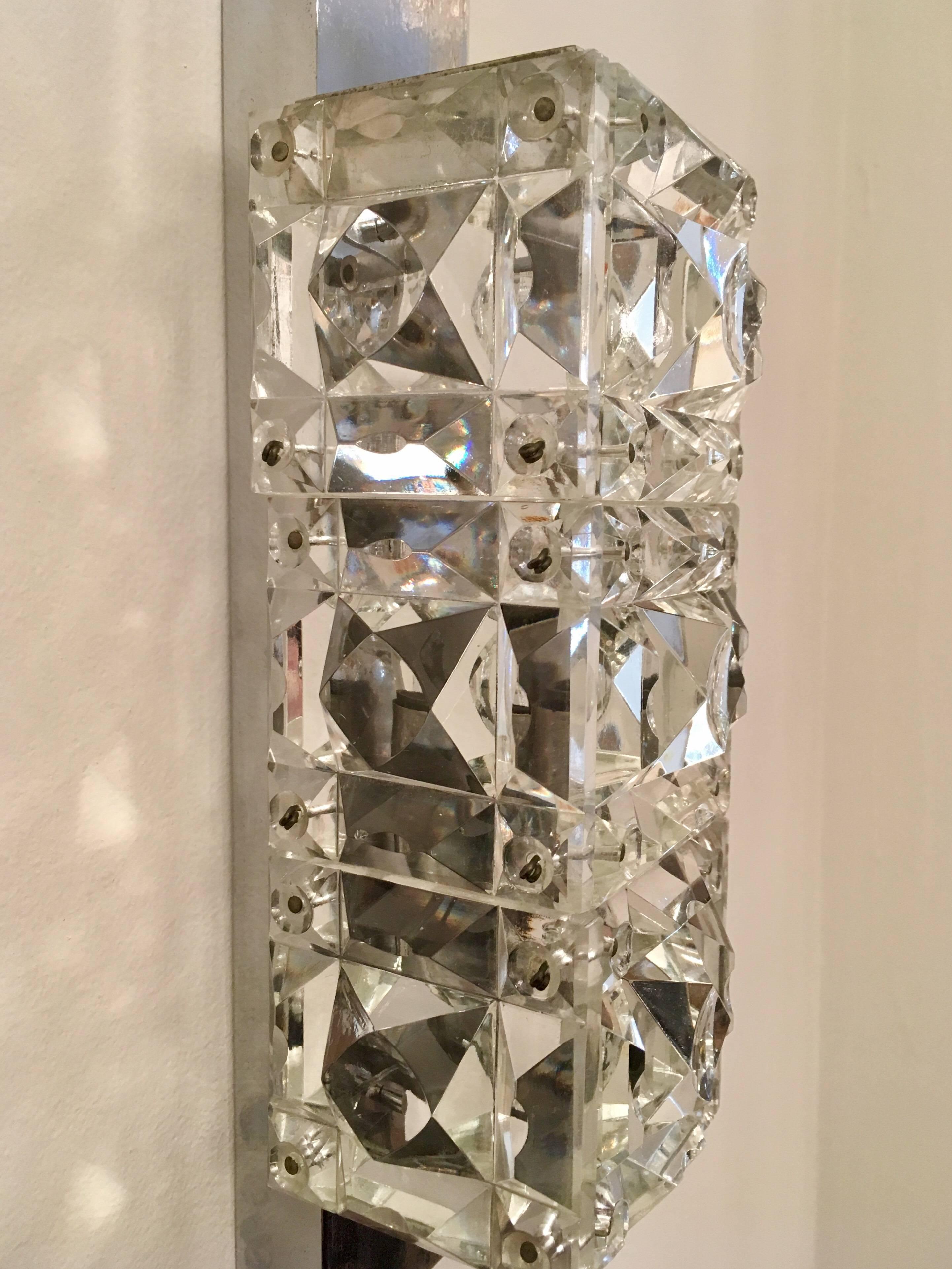 Pair of 1960s Austrian Crystal Kinkeldey Wall Lights In Excellent Condition For Sale In New York, NY