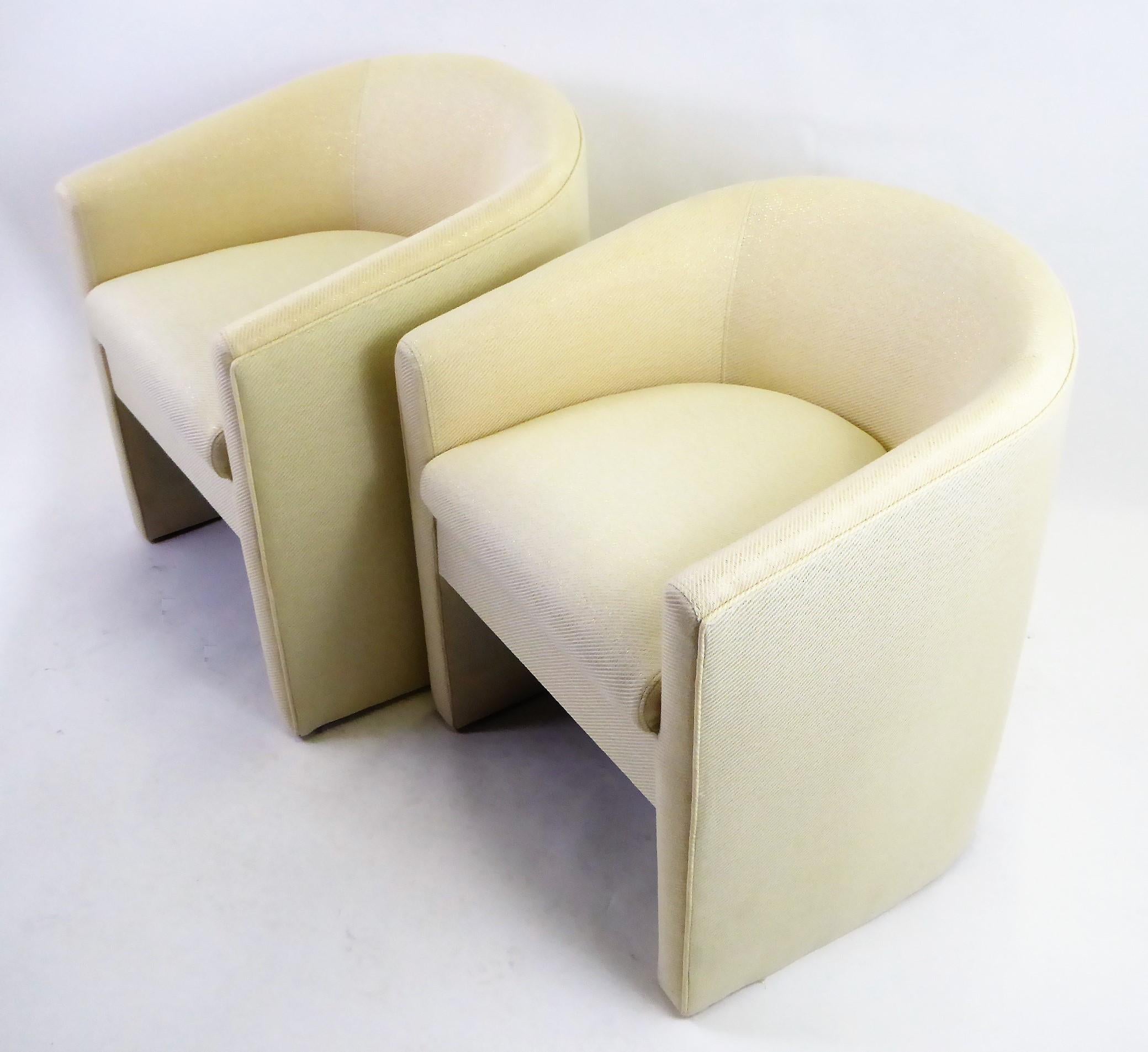 American Pair of 1960s Barrel Back Tub Chairs in White and Gold Weave