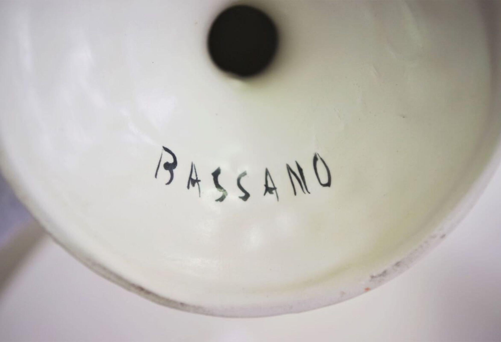 Pair of 1960s Bassano Ceramic Centerpiece Bowls – Italian Mid-Century Elegance in vendita 12