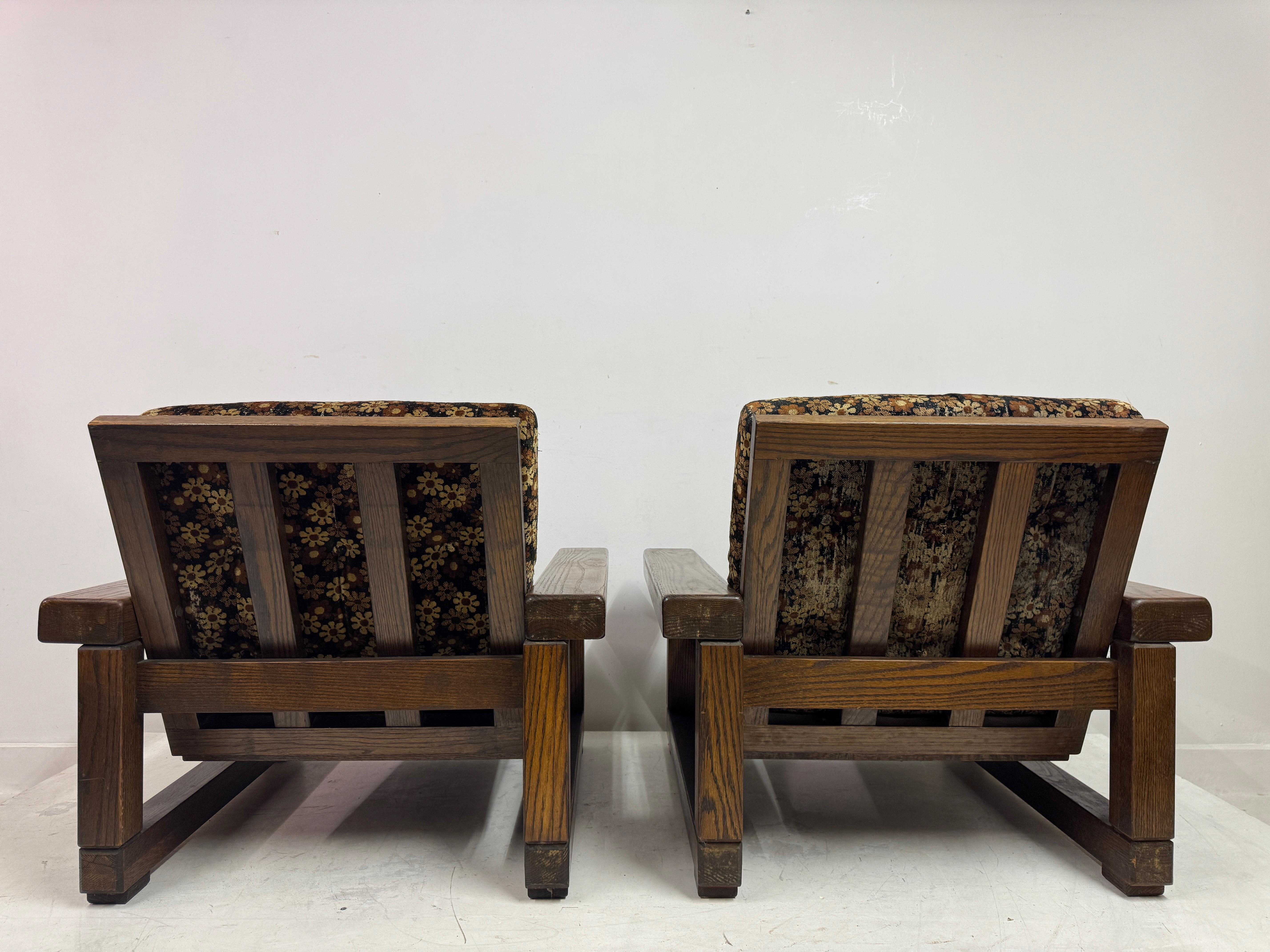 Paire de fauteuils belges des années 1960 avec dossier à lattes en vente 9