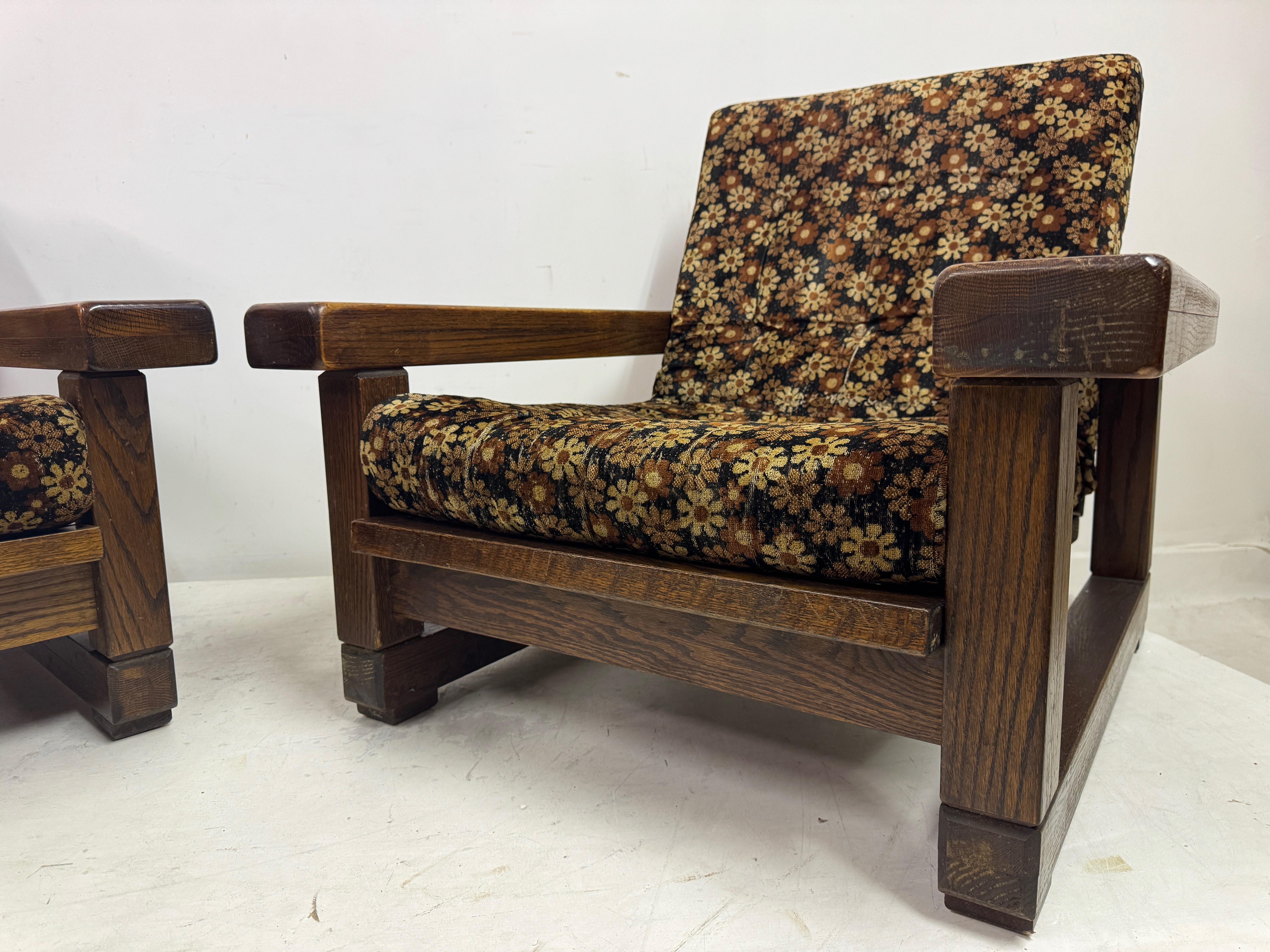 Paire de fauteuils belges des années 1960 avec dossier à lattes en vente 2