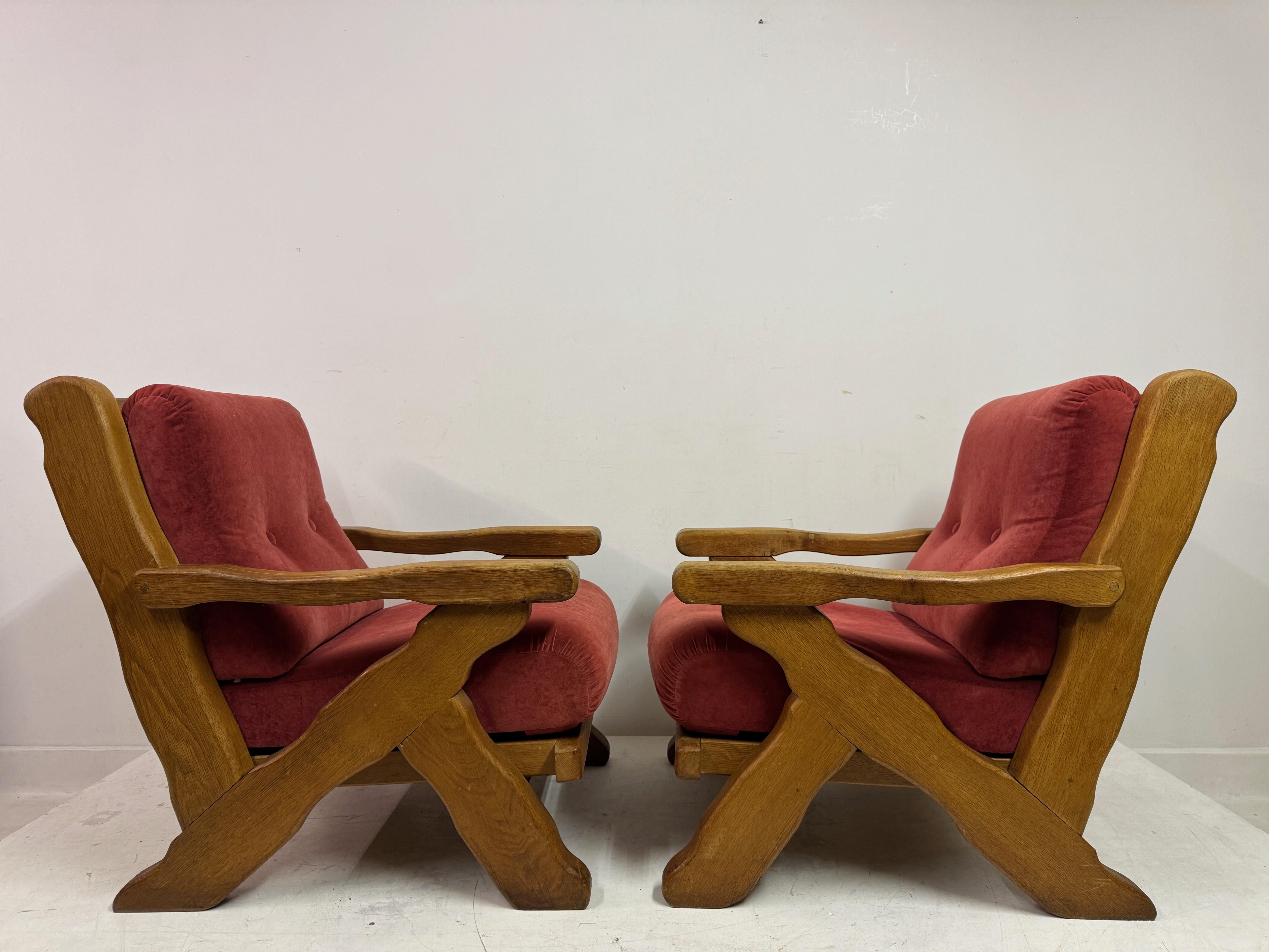 Paire de fauteuils brutalistes belges des années 1960 en vente 2