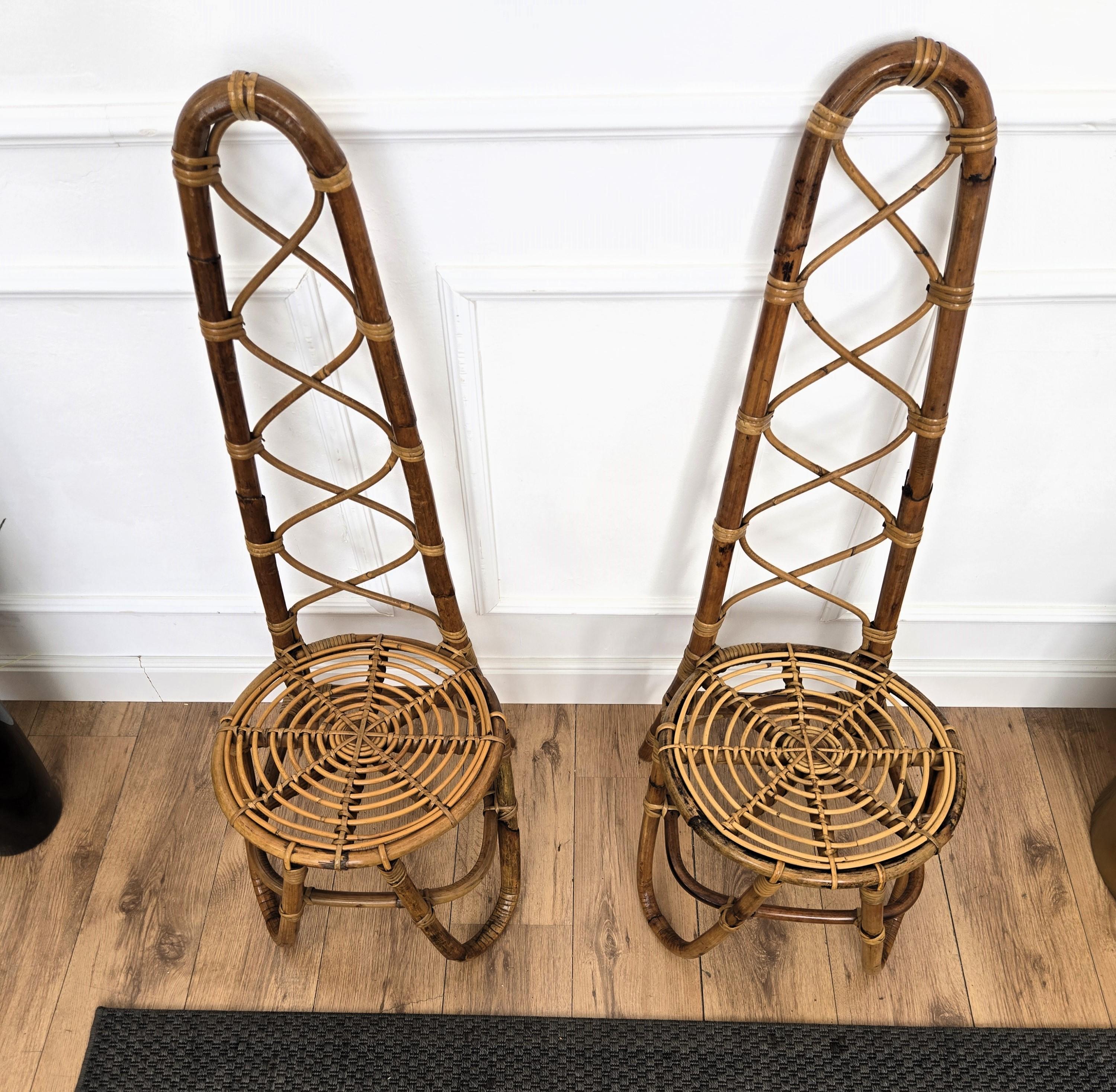 Pareja de sillas de salón laterales Dirk Van Sliedrecht de mimbre de bambú curvado de los años 1960 en venta 1