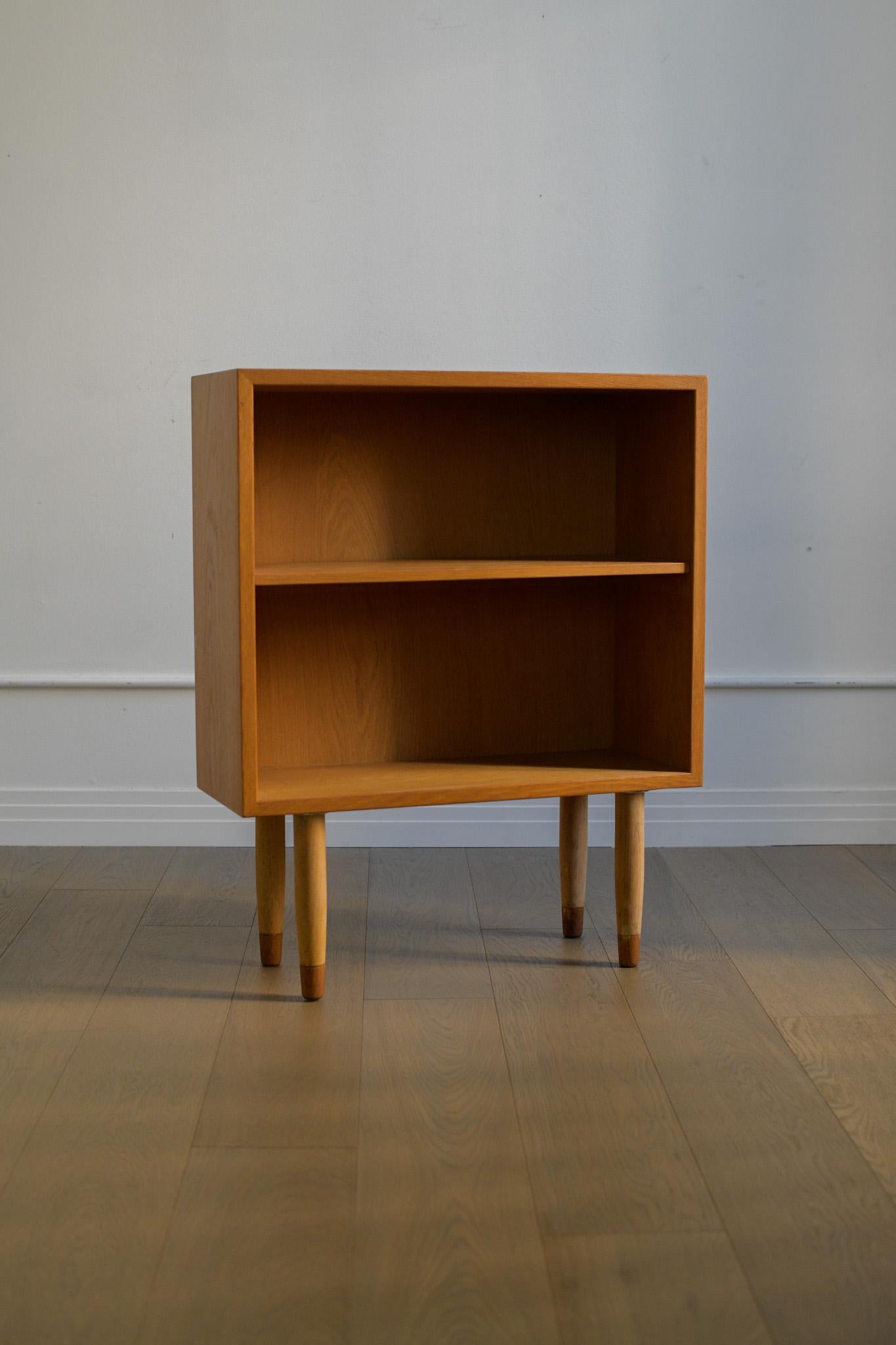 Metà XX secolo Coppia di librerie Borg Mogensen degli anni '60 per Karl Andersson e Soner in vendita