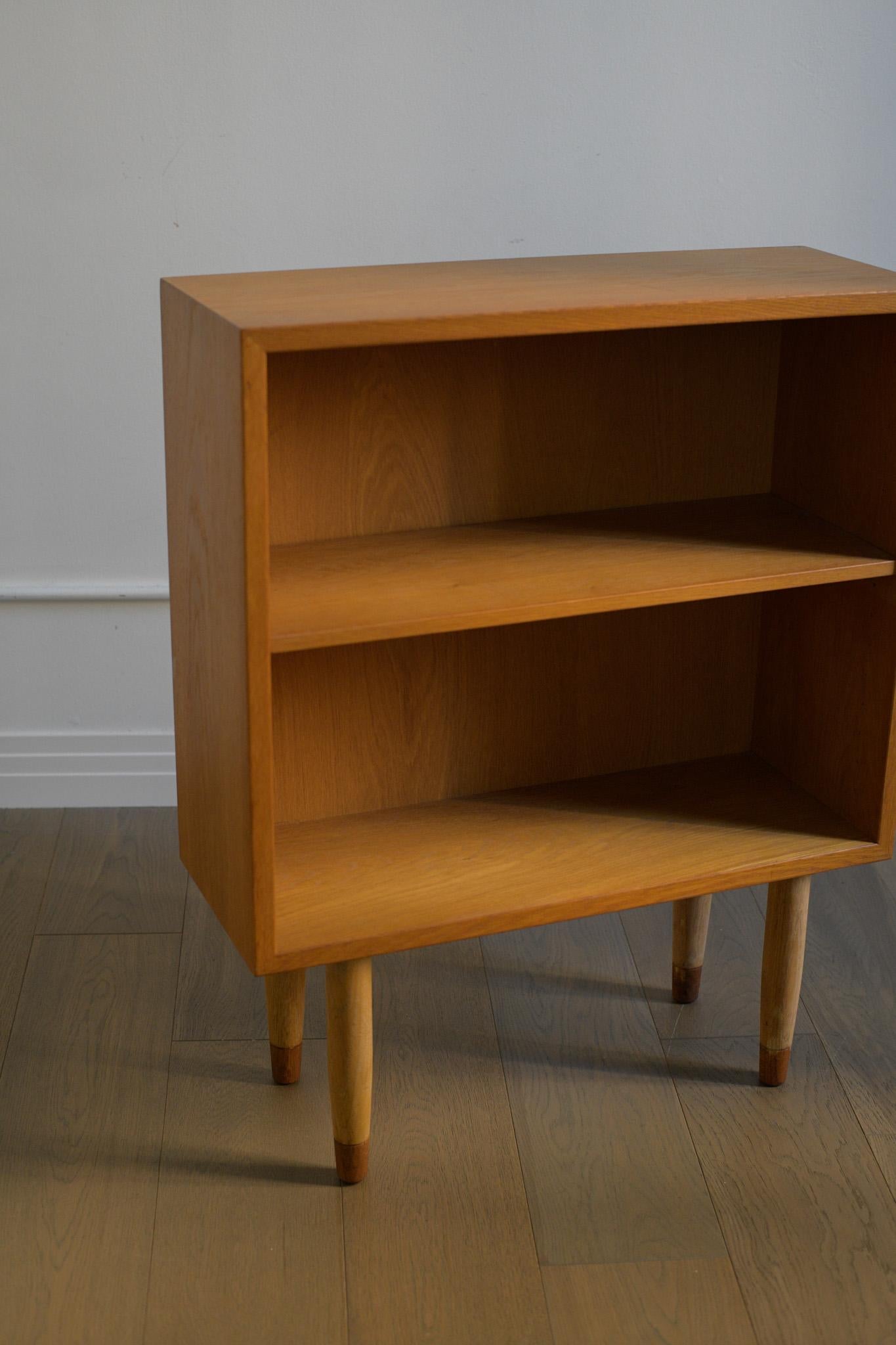 Quercia Coppia di librerie Borg Mogensen degli anni '60 per Karl Andersson e Soner in vendita