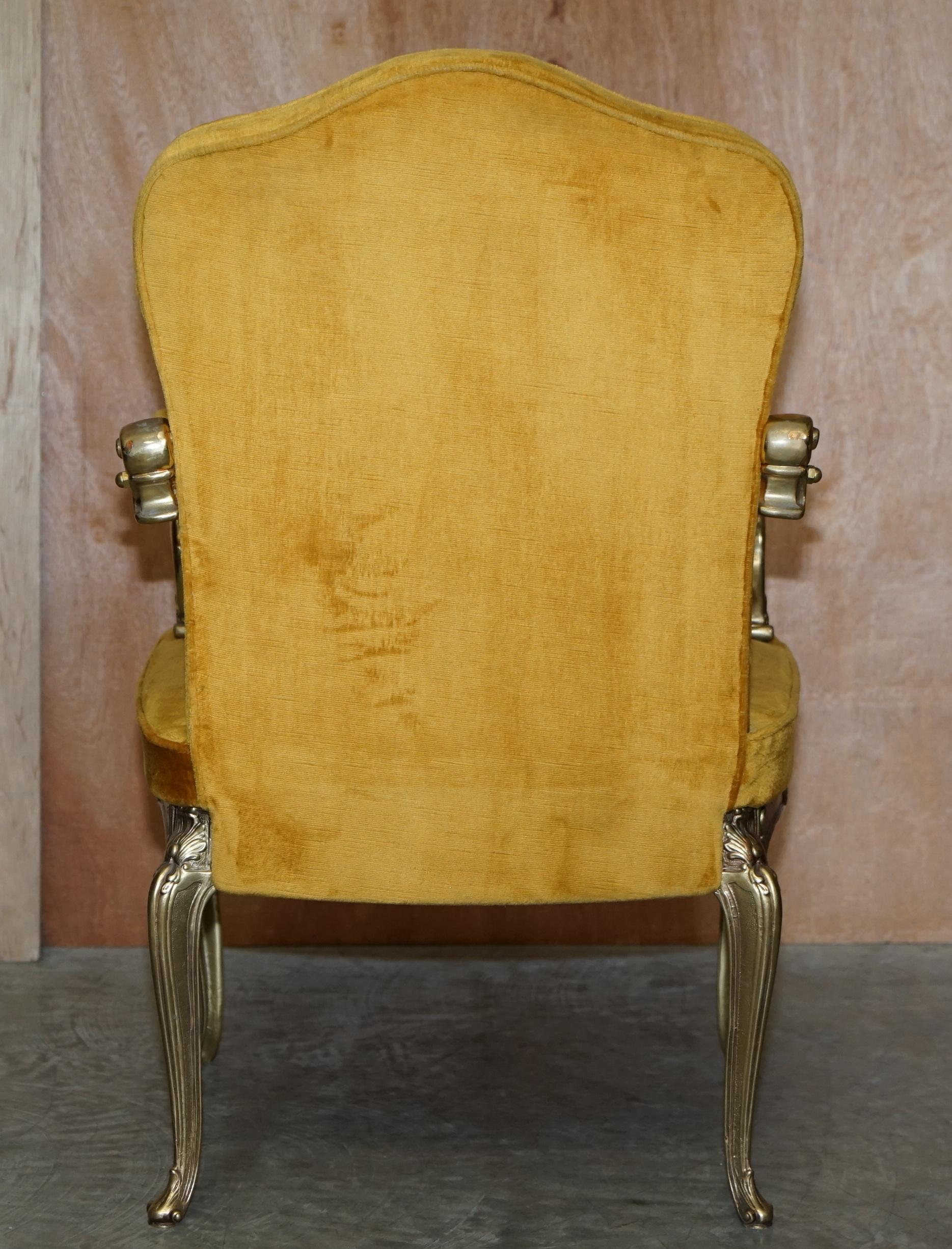Ein Paar messinggerahmte Orsenigo-Sessel im Hollywood-Regency-Stil aus den 1960er Jahren aus Italien im Angebot 6