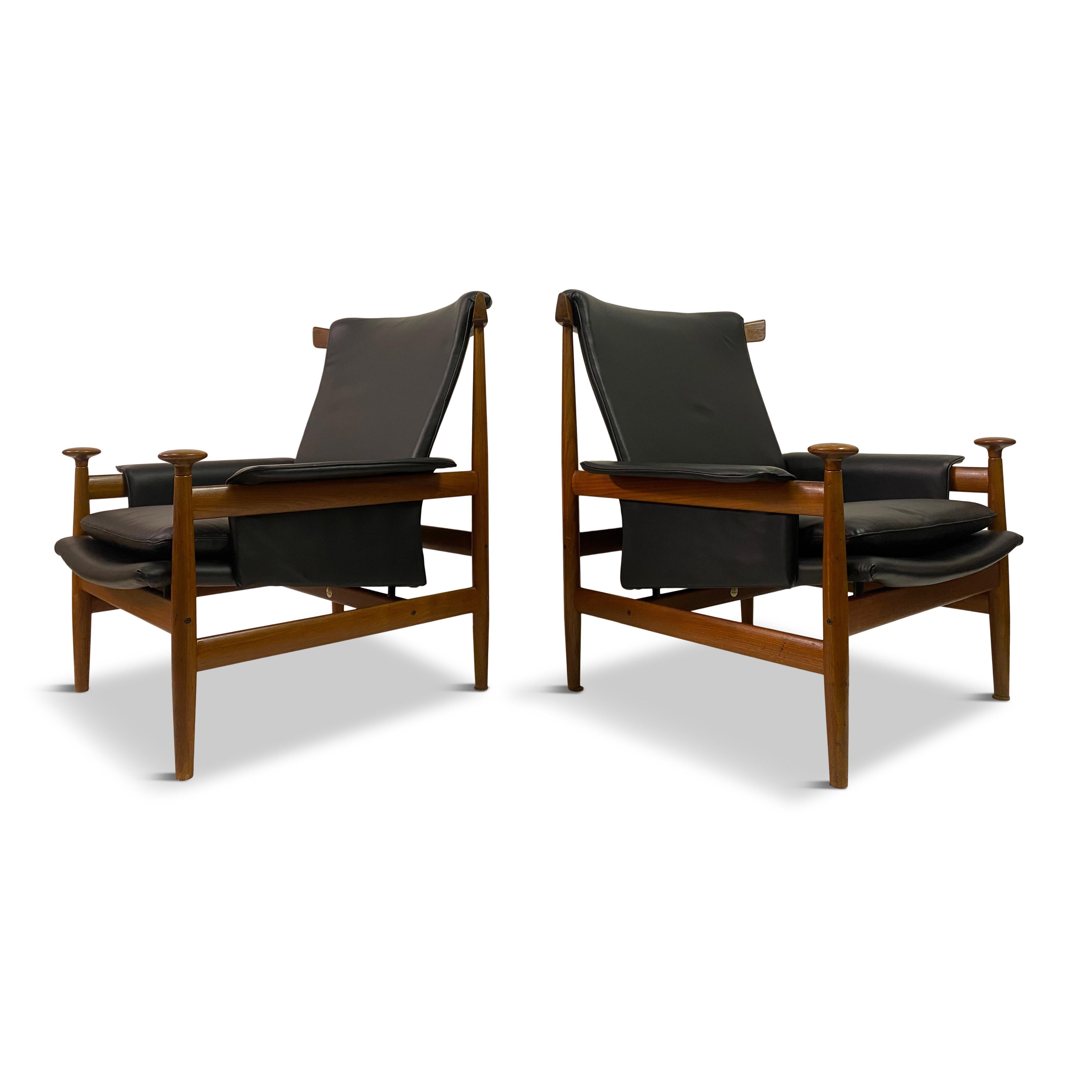 Ein Paar Bwana-Sessel aus den 1960er Jahren von Finn Juhl aus schwarzem Leder 9