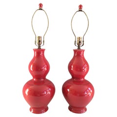 Coppia di lampade da tavolo rosso confetto degli anni '60 con terminali rossi