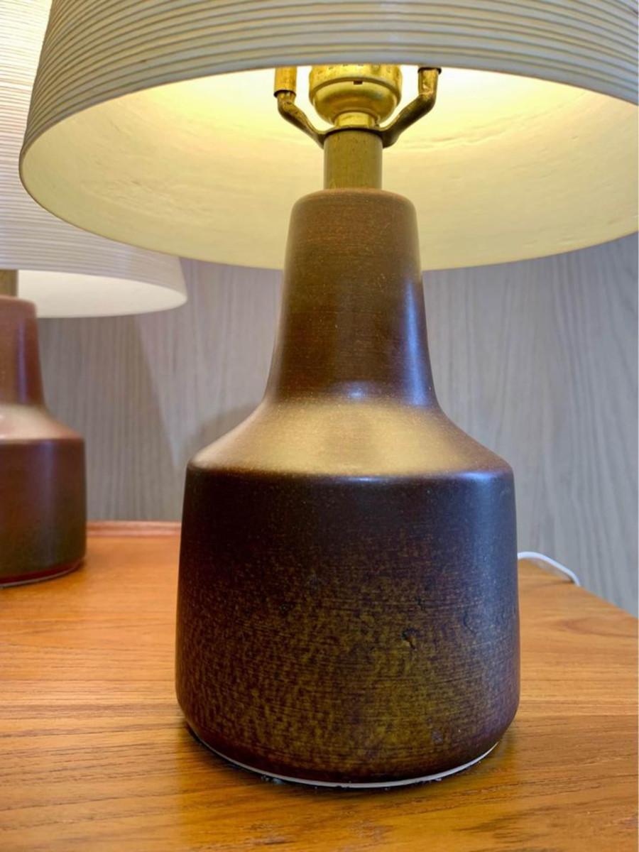Mid-Century Modern Pair of 1960s Ceramic Lotte Lamps with Original Shades