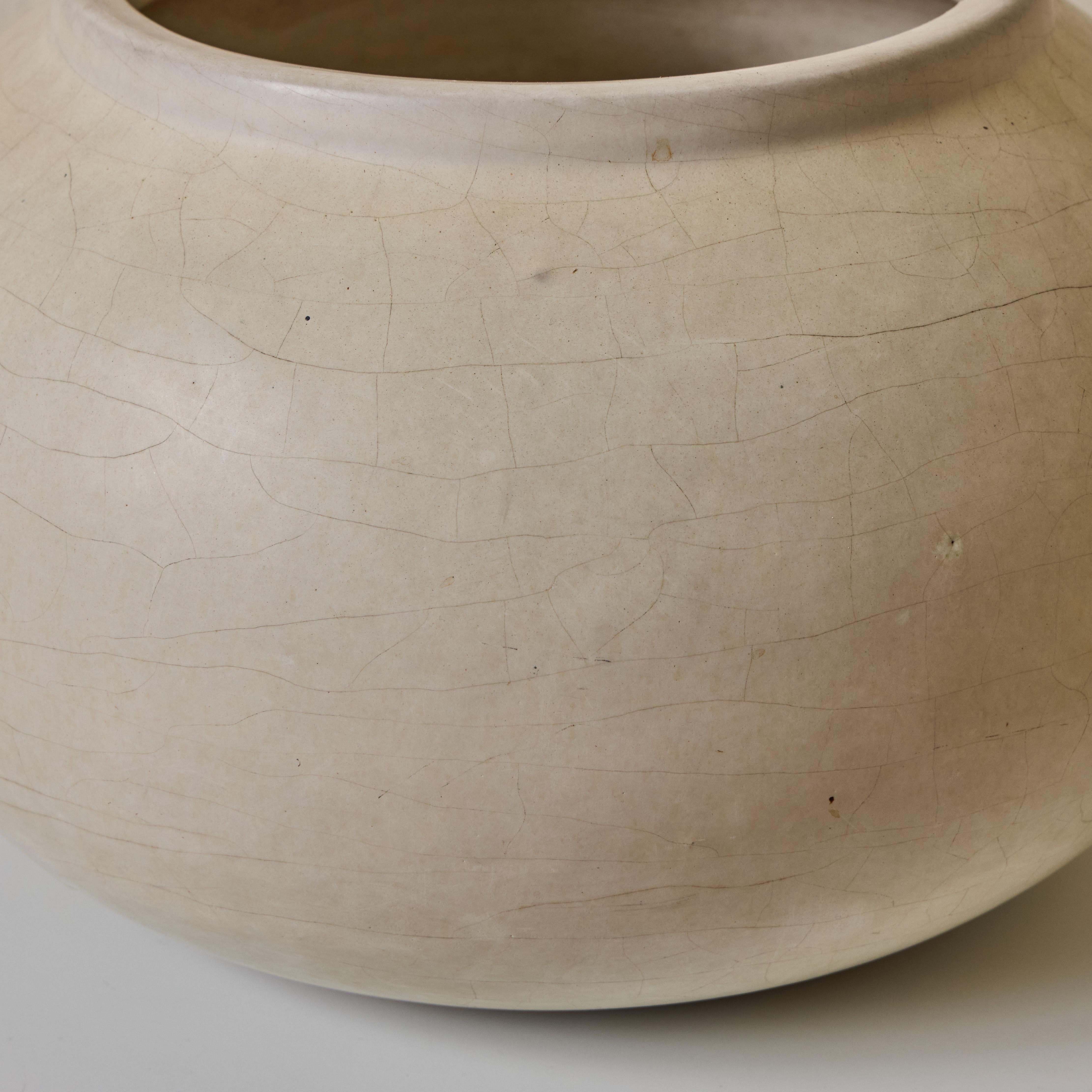 Pair of 1960s Ceramic White Glazed Planters Attributed to Architectural Pottery im Angebot 2