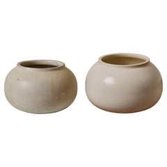 Pair of 1960s Ceramic White Glazed Planters Attributed to Architectural Pottery
