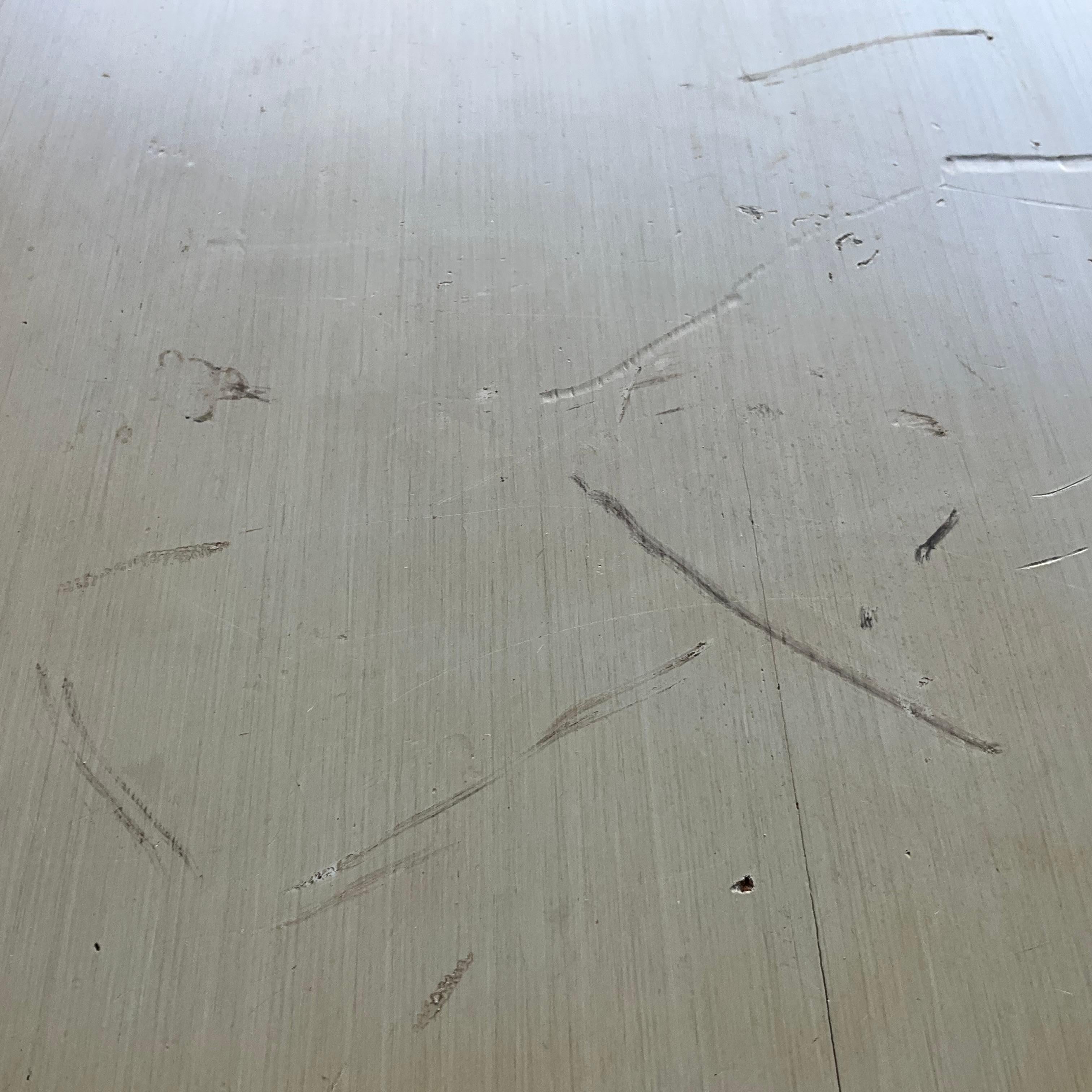 Coppia di cassapanche anni '60 con maniglie ad acqua in condizioni originali d'epoca in vendita 5