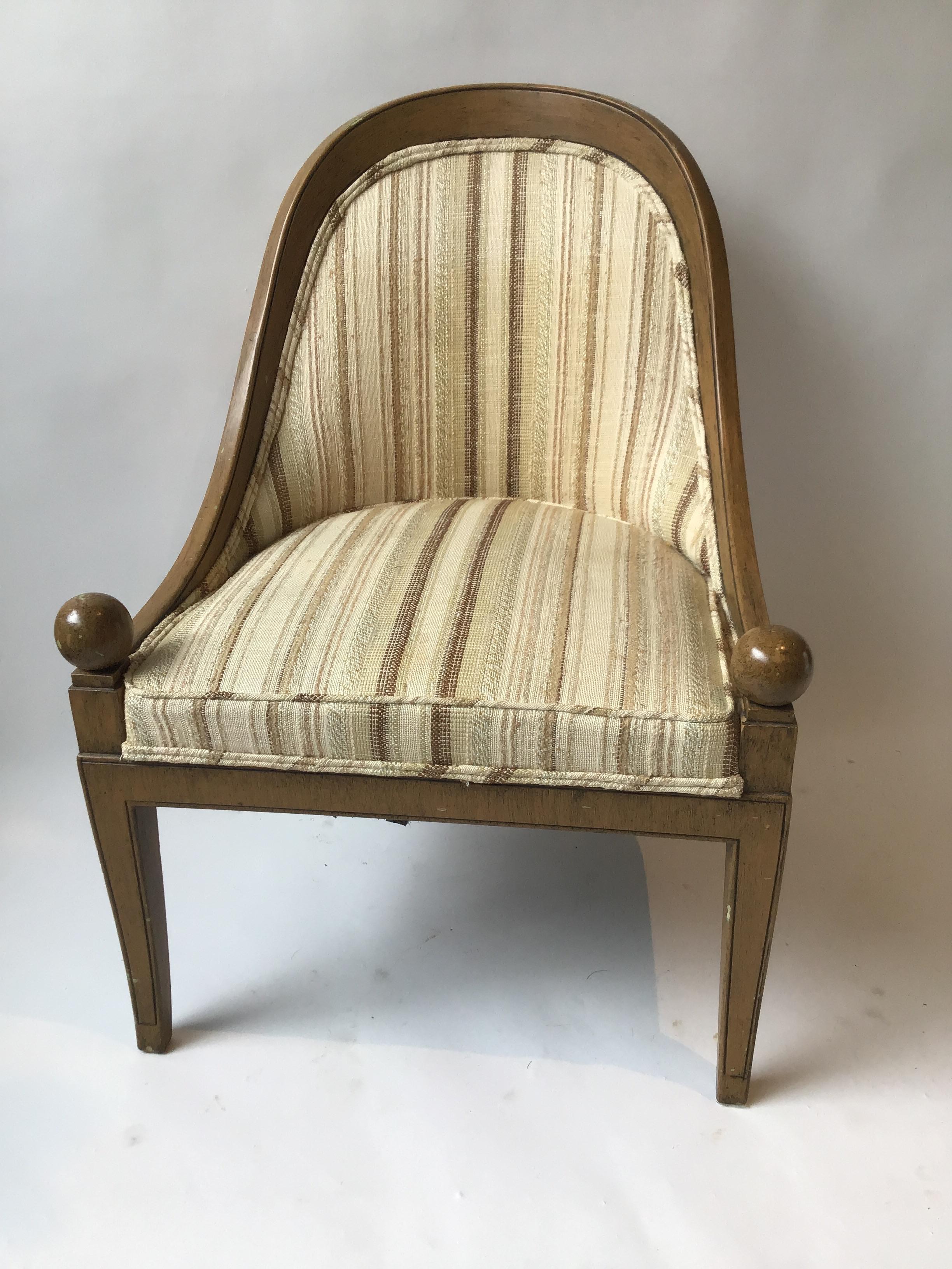 Pair of 1960s Classical Spoon Back Chairs In Good Condition For Sale In Tarrytown, NY