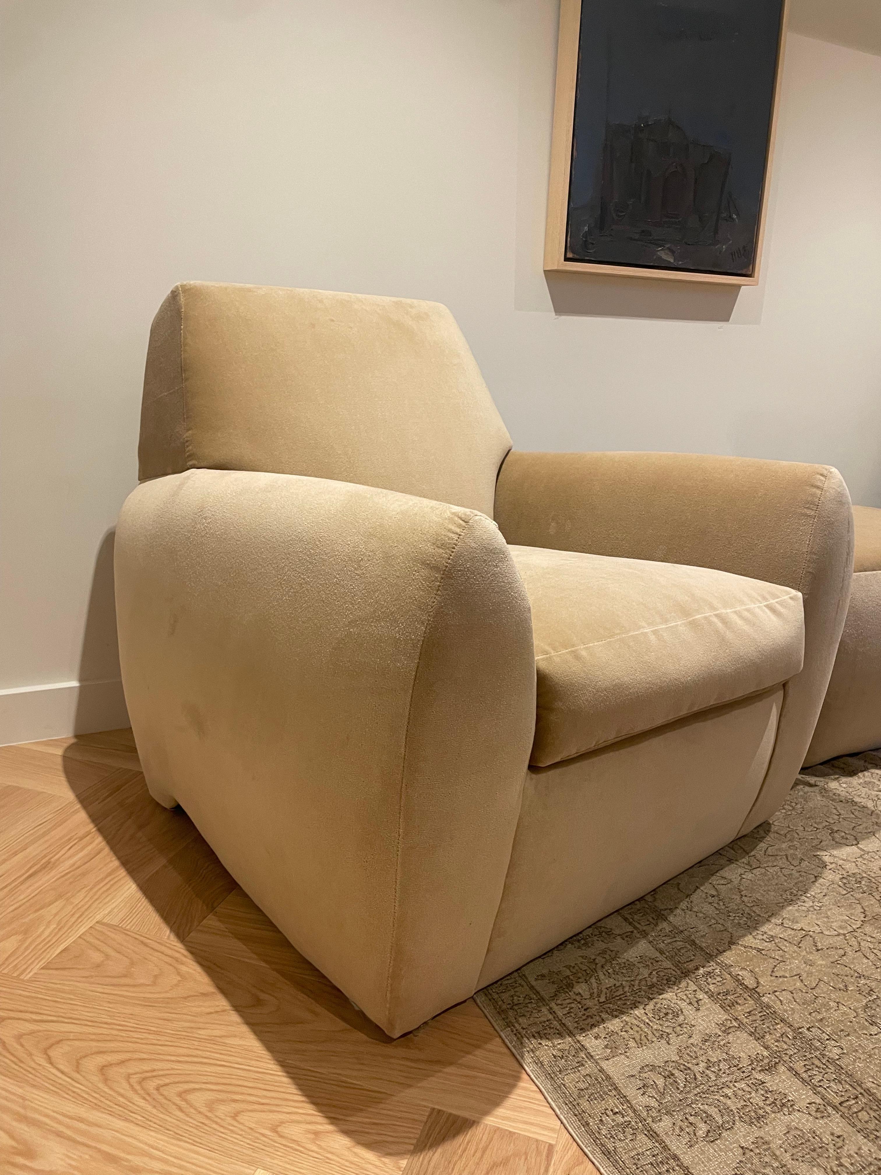 Mid-Century Modern Pair of 1960s Club Chairs with Ottomans in Dusty Champagne Mohair  For Sale
