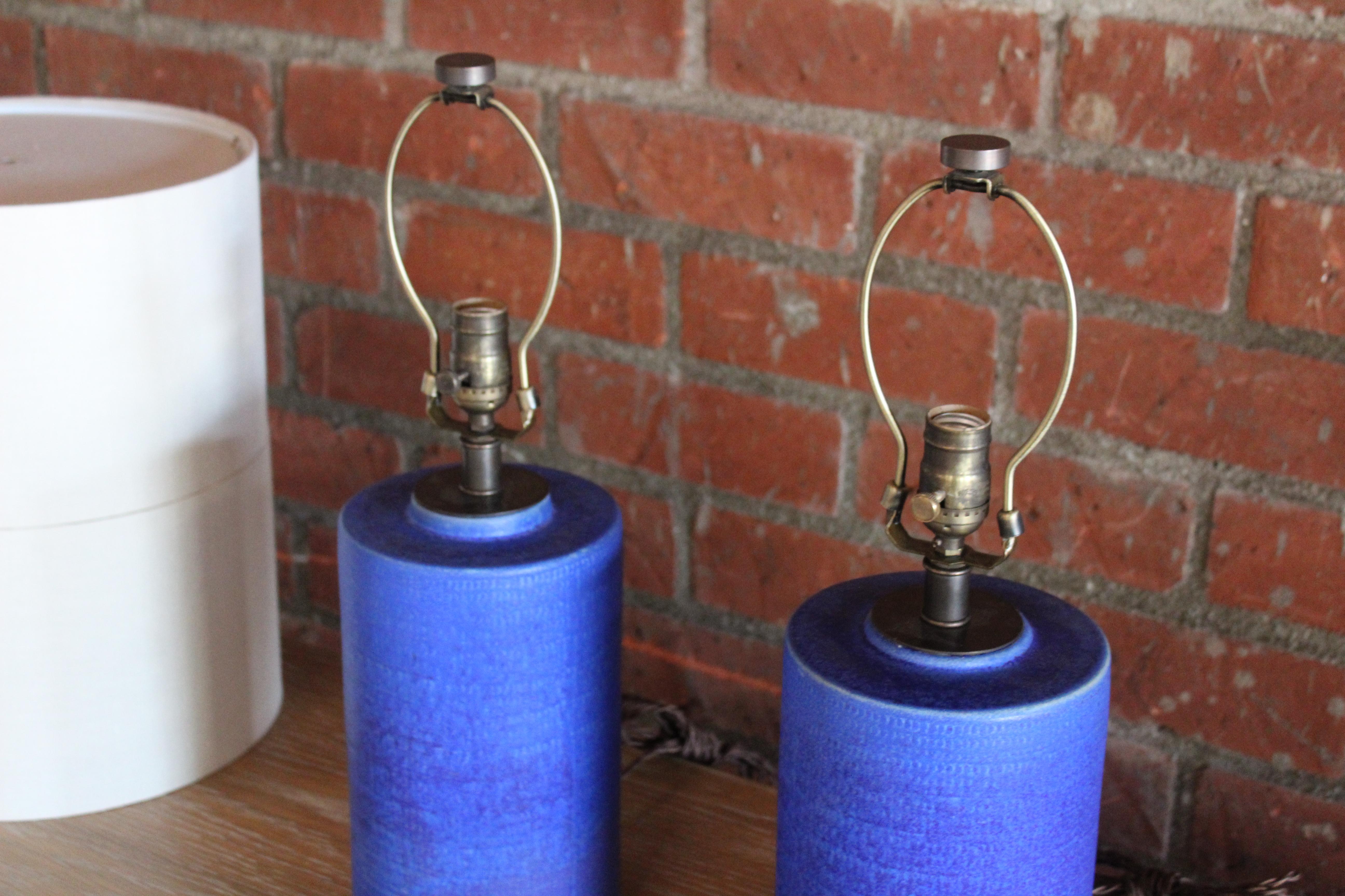 Pair of 1960s Cobalt Blue Ceramic Lamps 7