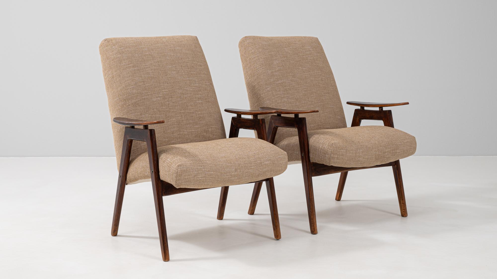 Paar tschechische gepolsterte Sessel aus den 1960er Jahren von TON im Angebot 6