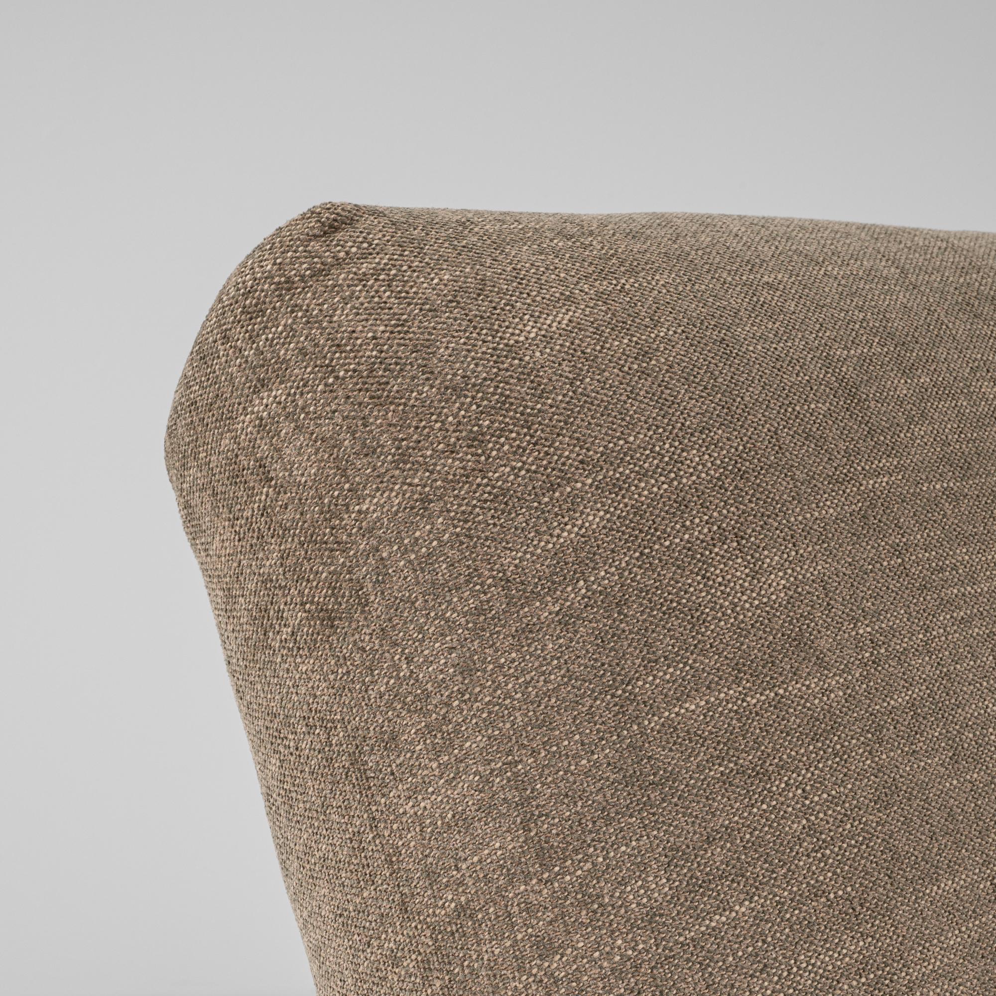 Paire de fauteuils tapissés tchèques des années 1960 par TON en vente 6