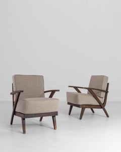 Paire de fauteuils tapissés tchèques des années 1960