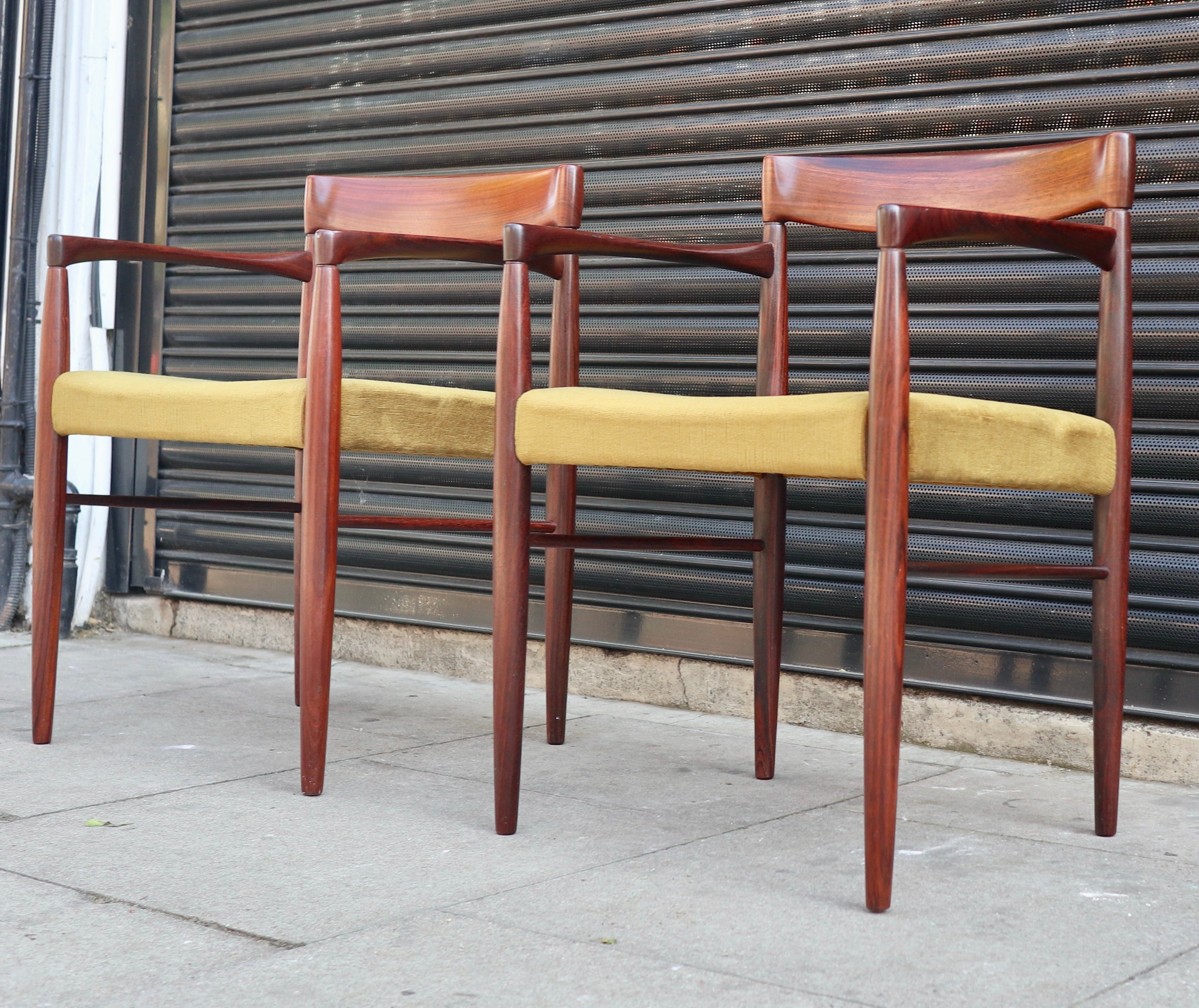 Mid-Century Modern Pair of 1960s Danish rosewood carver chairs by H W Klein for Bramin For Sale