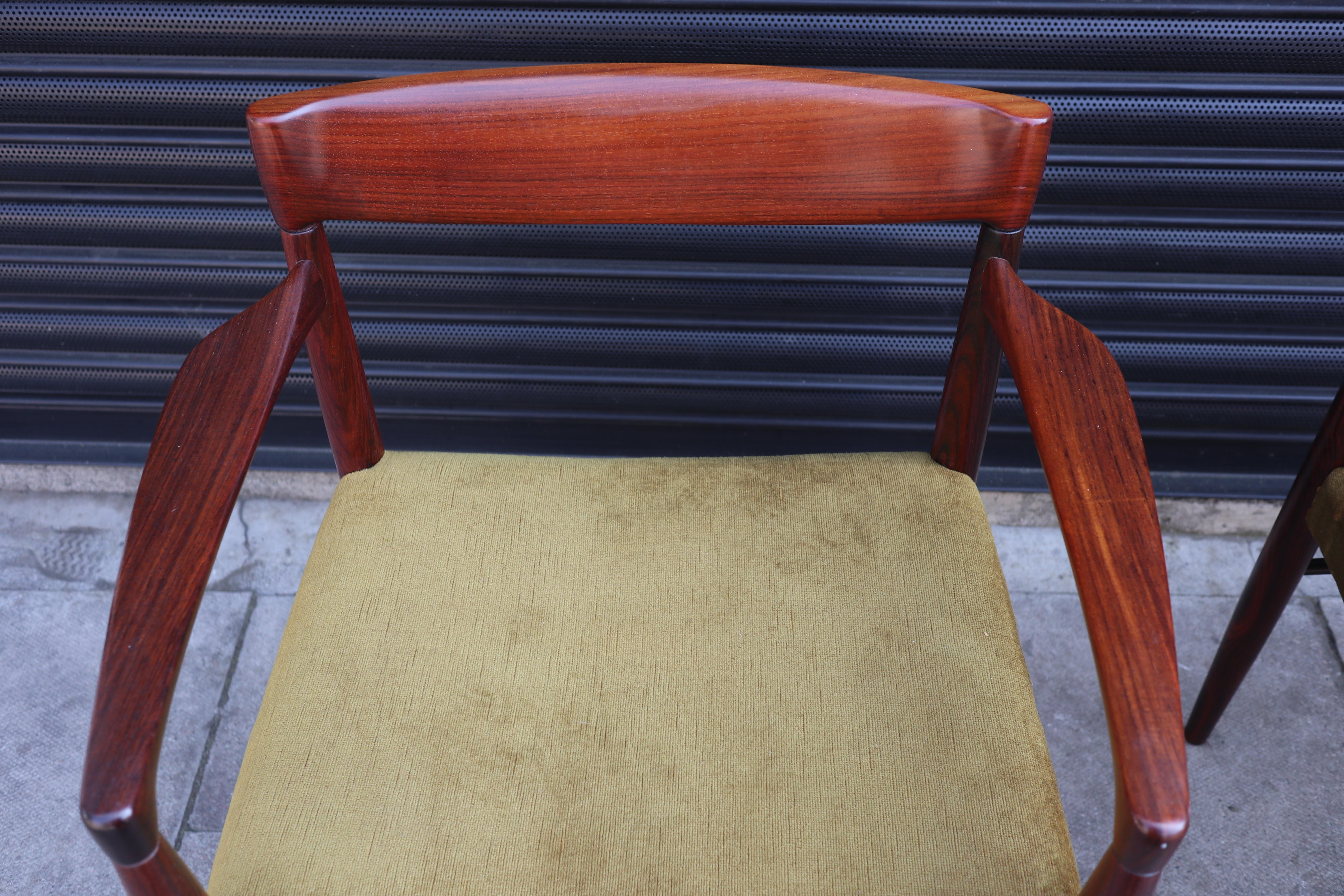 20ième siècle Paire de chaises de sculpteur danoises en bois de rose des années 1960 par H W Klein pour Bramin en vente