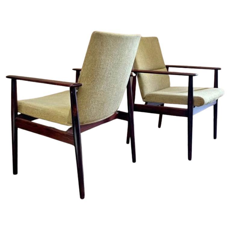 Pair of 1960s Danish Rosewood Chairs by Arne Vodder for Sibast