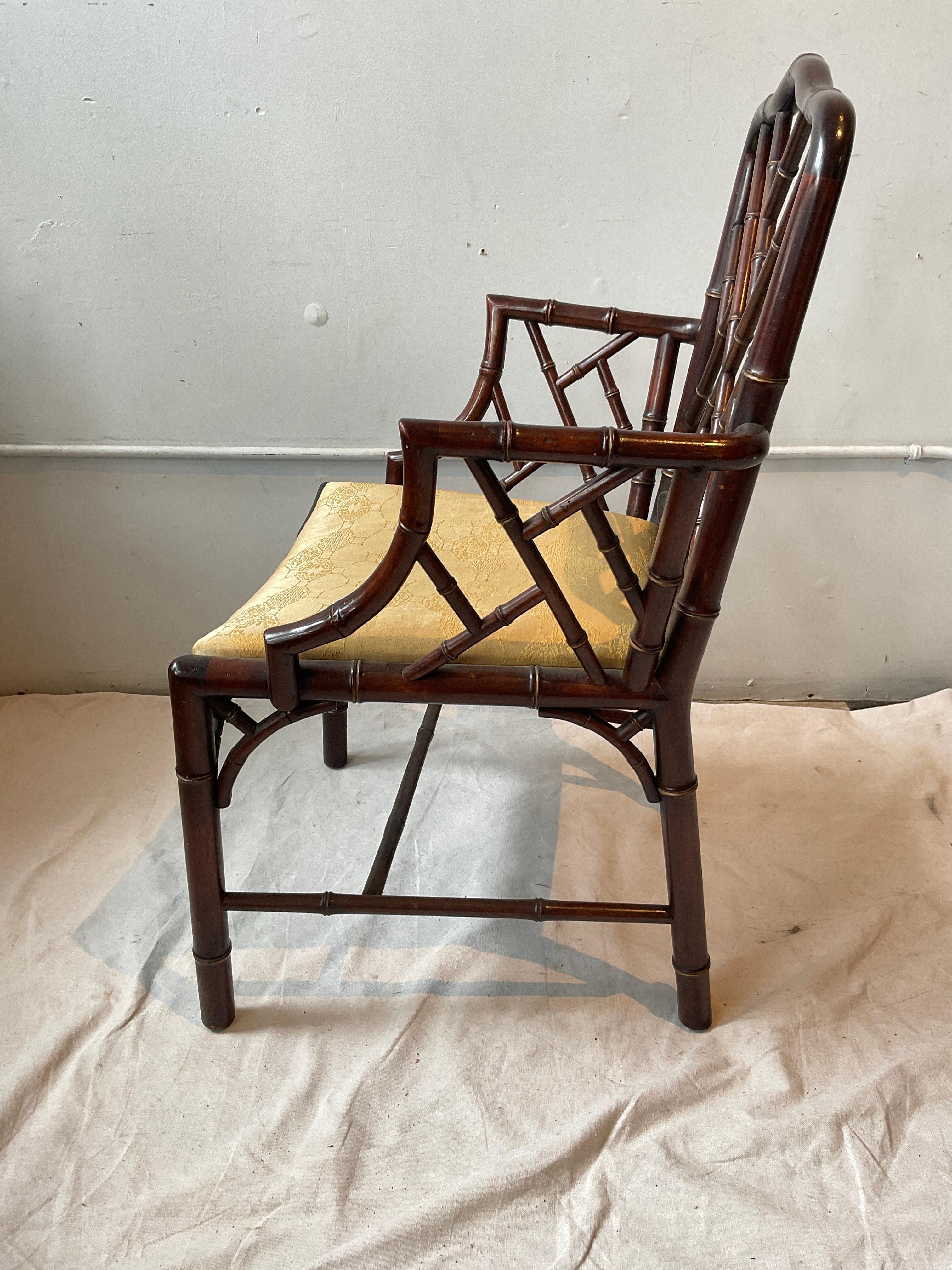 Metà XX secolo Coppia di poltrone in finto bambù Wood degli anni '60 in vendita