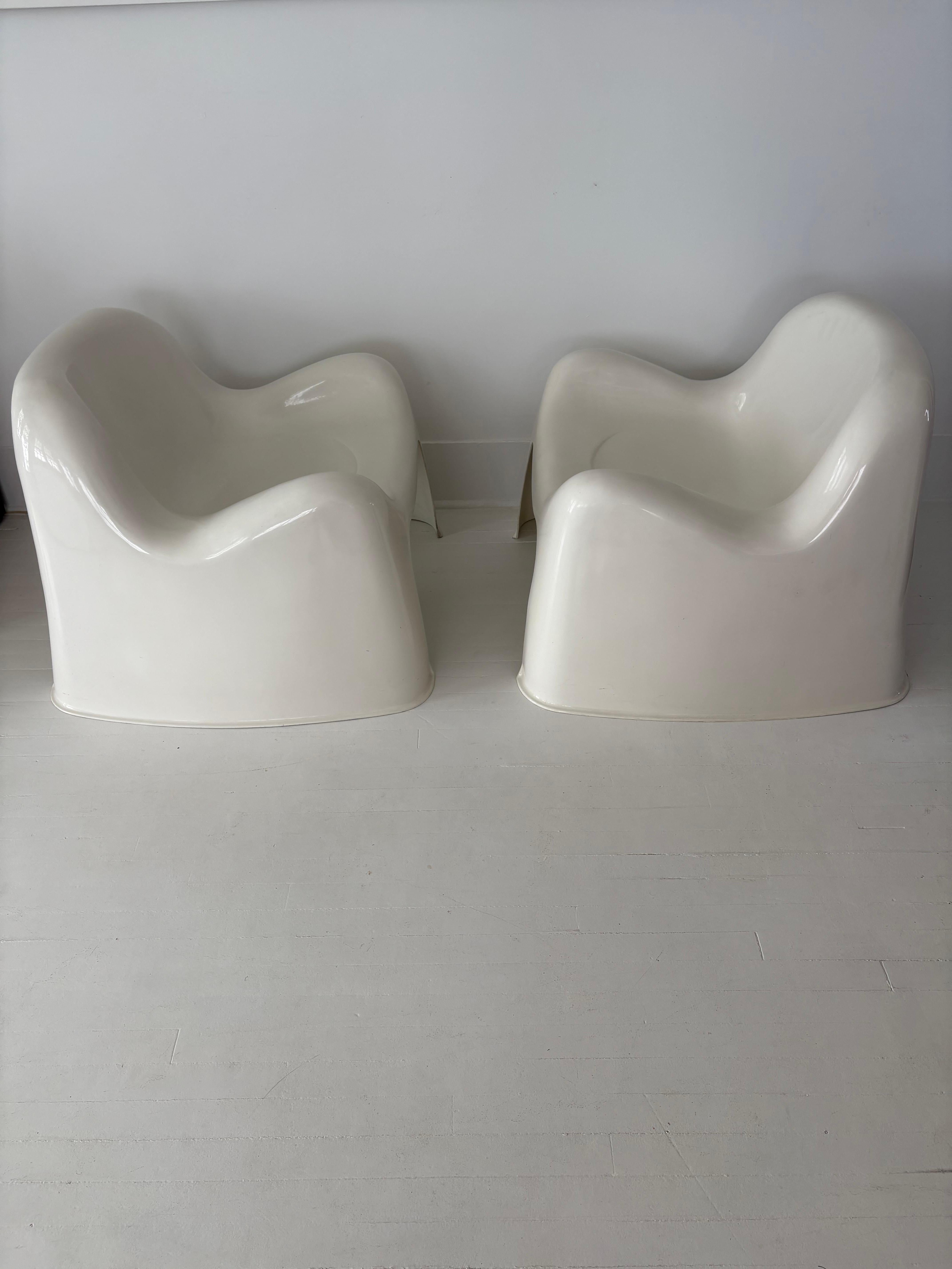 Paire de chaises Toga en fibre de verre des années 1960, designées par Sergio Mazza pour Artemide en vente 6