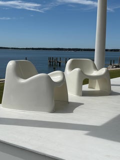 Coppia di sedie Toga in fibra di vetro degli anni '60 disegnate da Sergio Mazza per Artemide