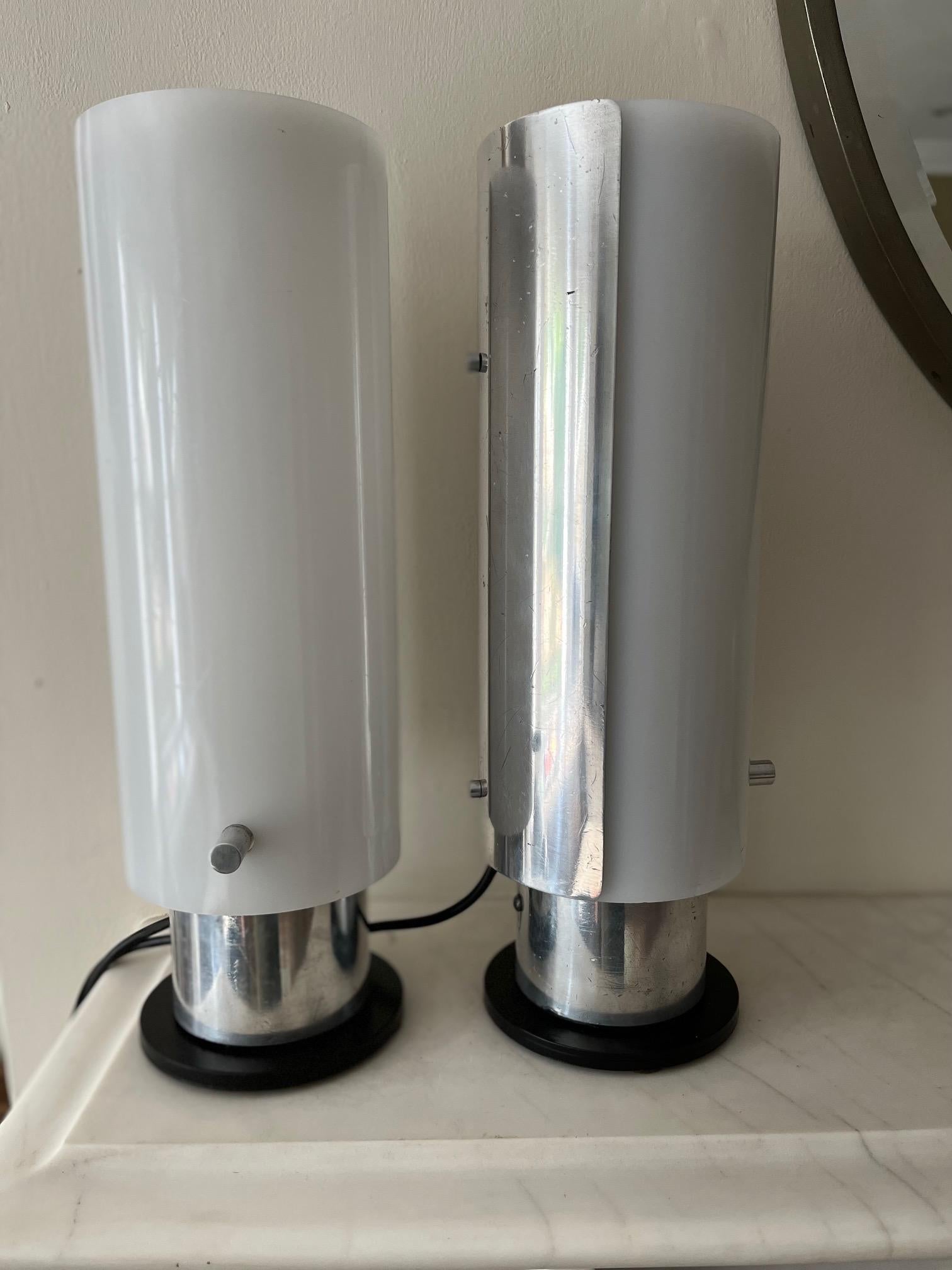 Brushed Pair of 1960s French Aluminium and Perspex Table Lamps For Sale