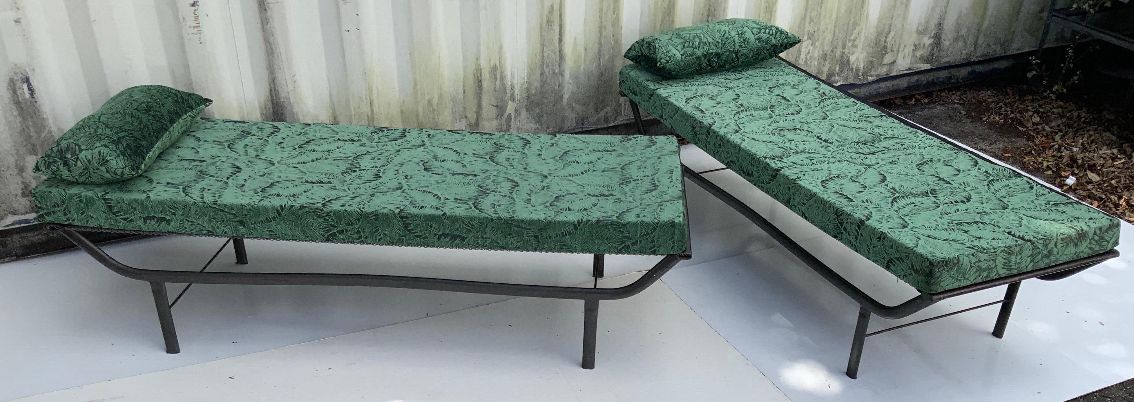 Mid-Century Modern Pair of 1960s French Daybed For Sale