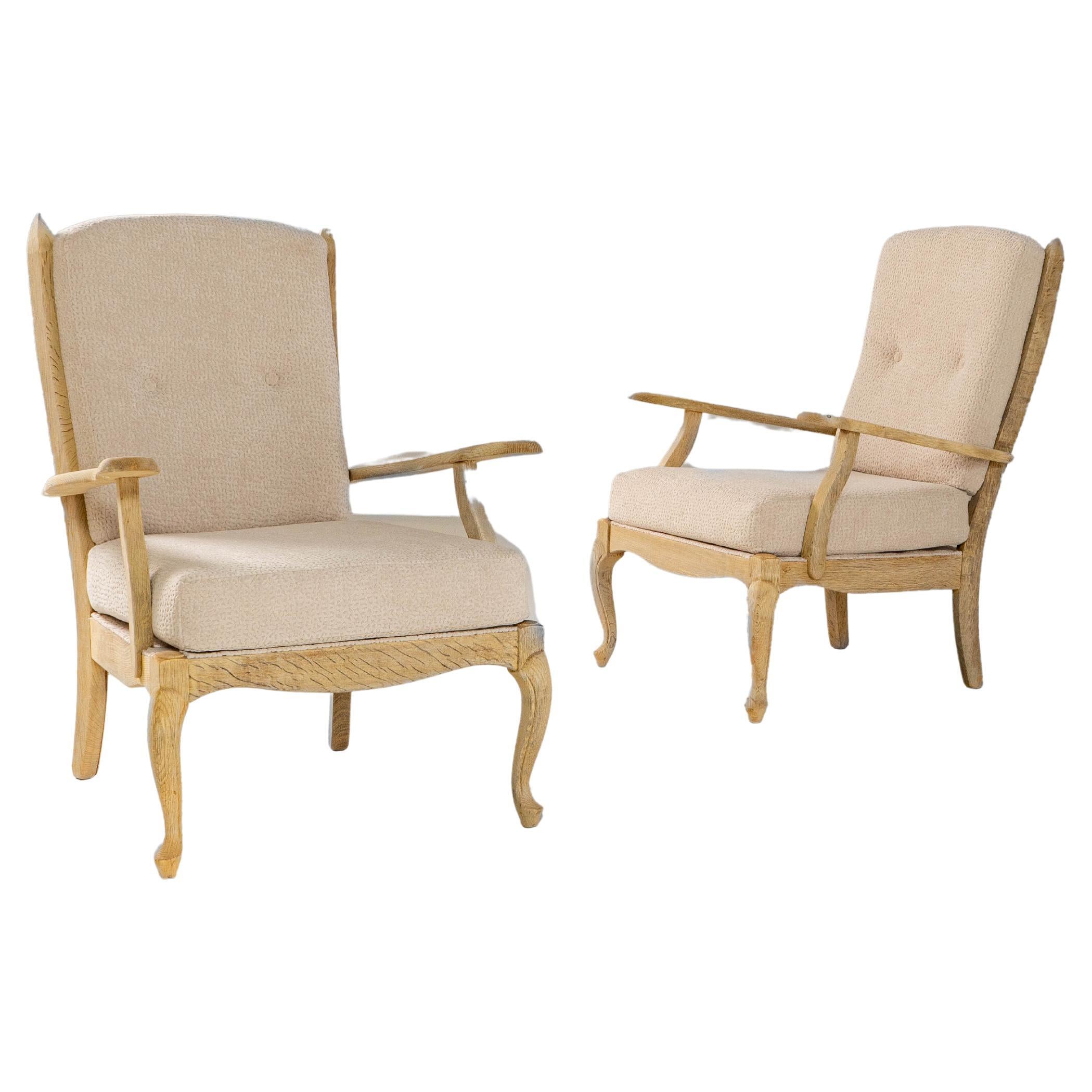 Pair of 1960s French Louis XV Style Oak Armchairs With Upholstered Cushions im Angebot
