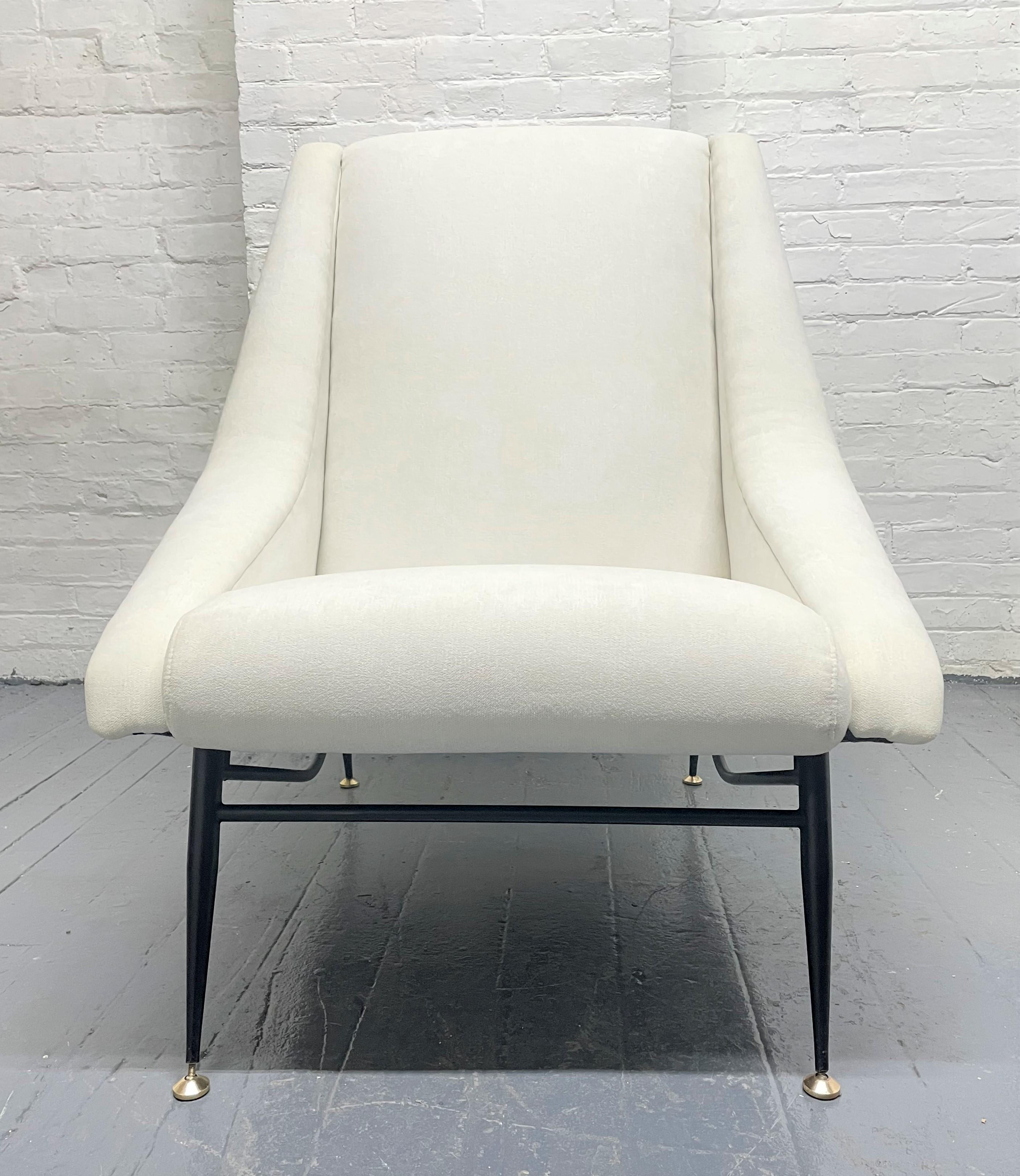 Mid-Century Modern Pair of 1960s French Lounge Chairs by Henri Caillon for Erton