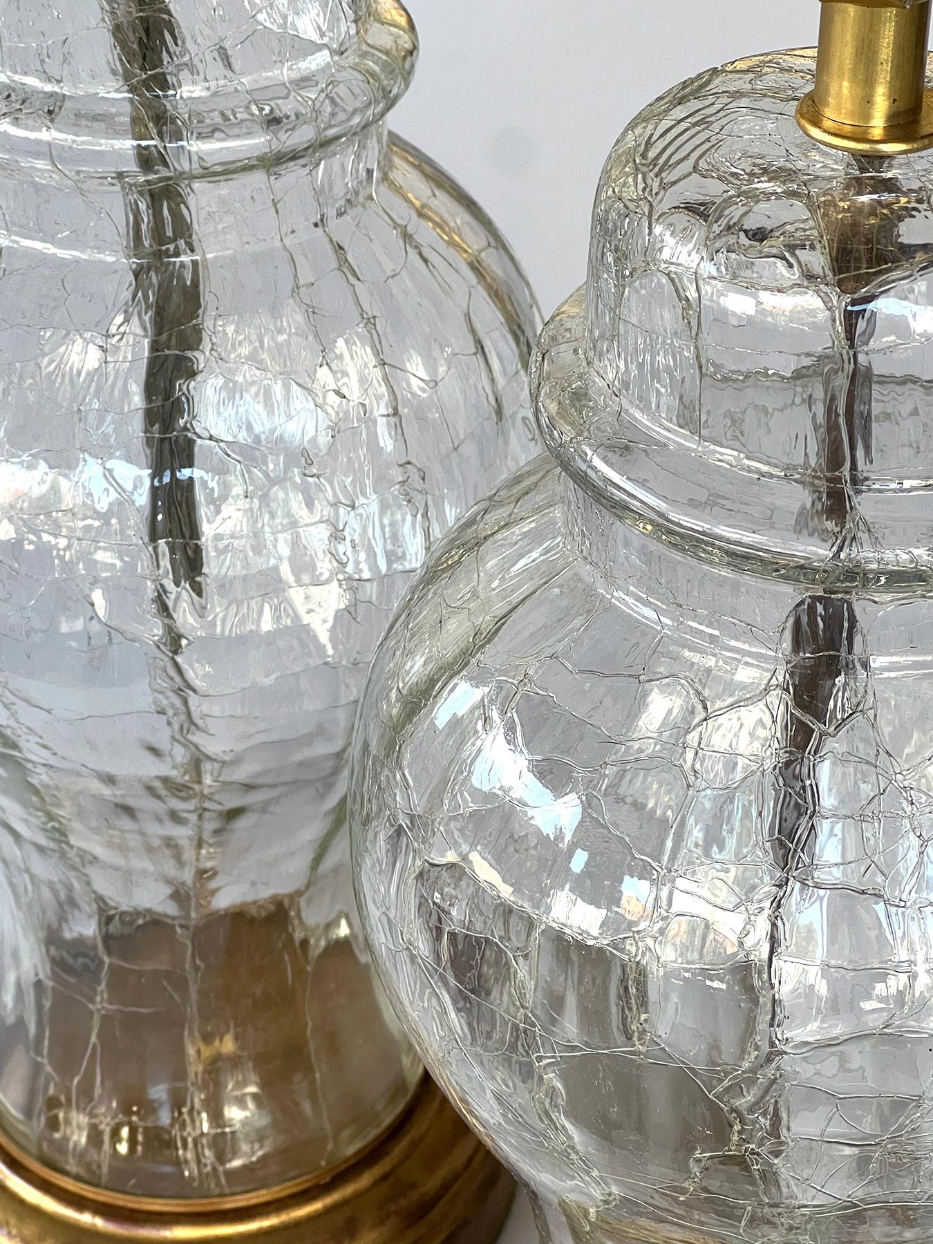 Américain Paire de lampes en verre craquelé Ginger Jar des années 1960 en vente