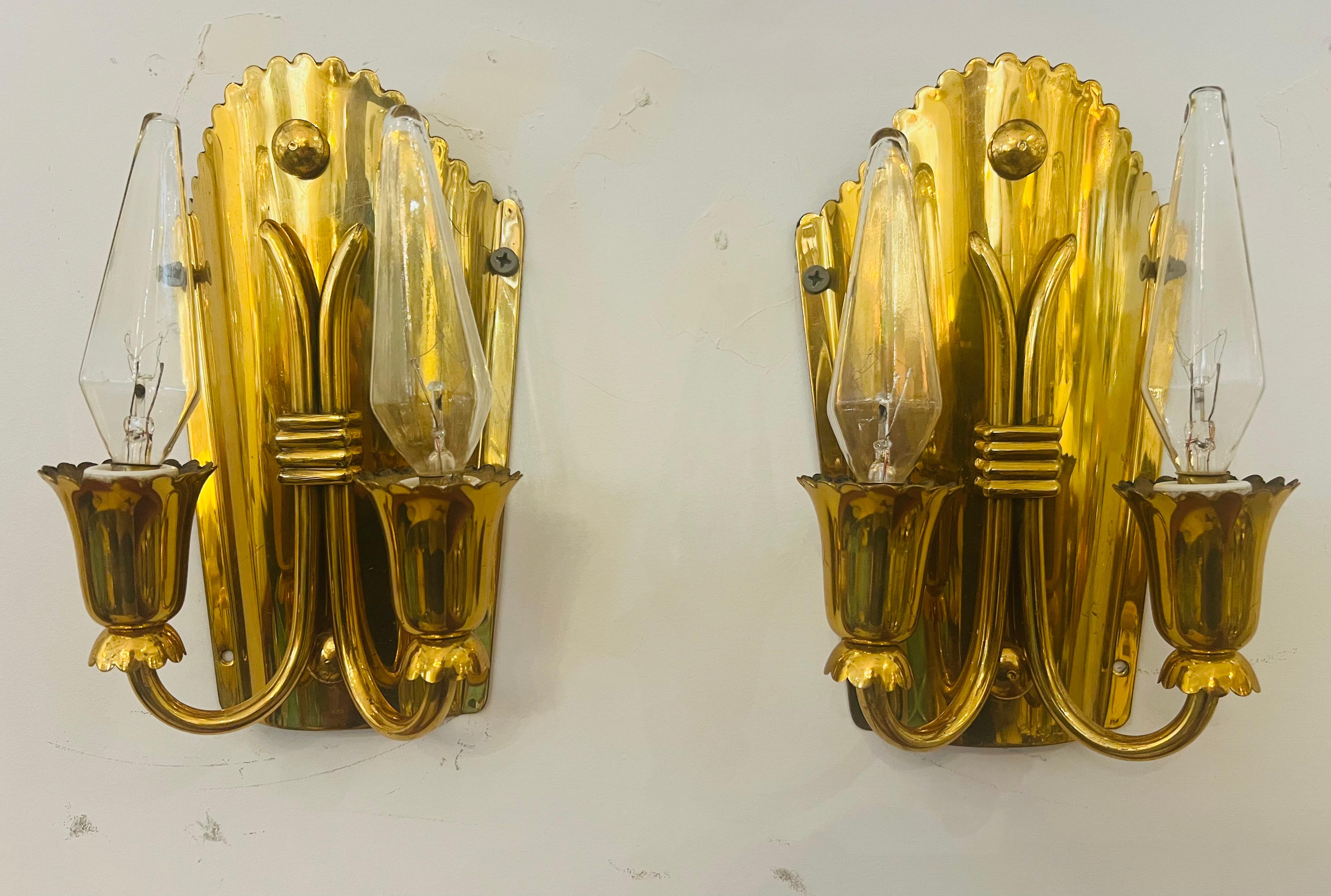 Pair of 1960s Golden Brass Regency Italian Mid Century Wall Lamps For Sale 1