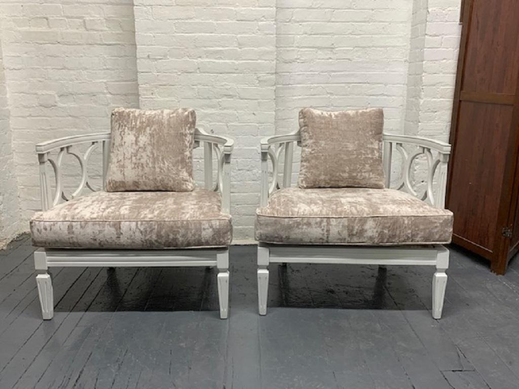 Pair of 1960s Grosfeld House Style Side Chairs In Good Condition For Sale In New York, NY