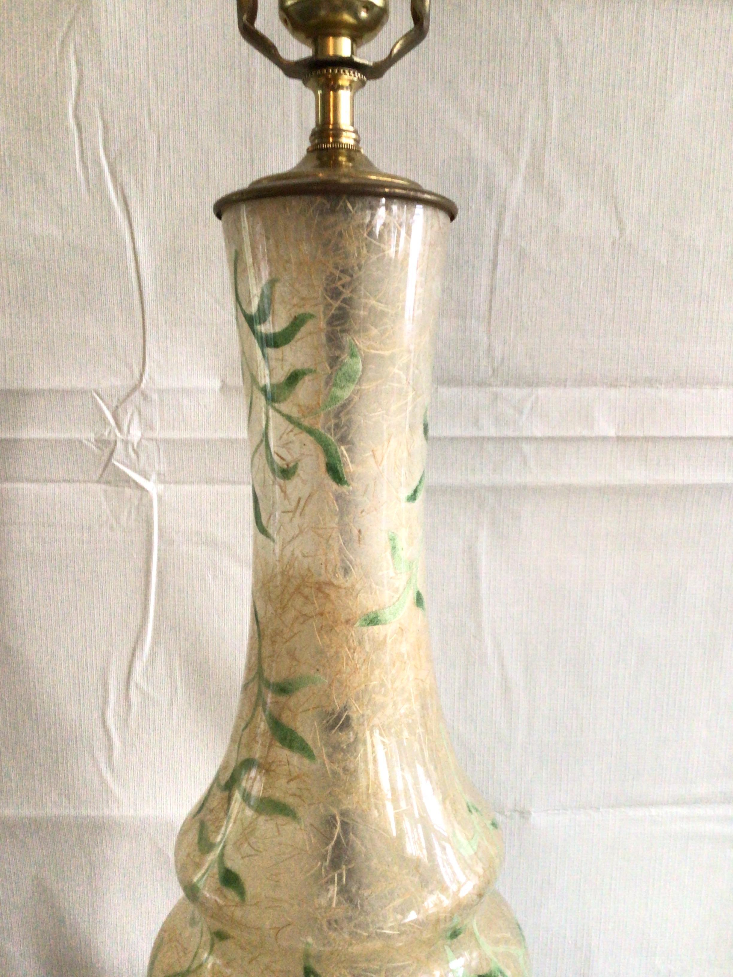 Pair of 1960s Hand Painted Asian Glass Lamps on a Brass Base In Good Condition For Sale In Tarrytown, NY