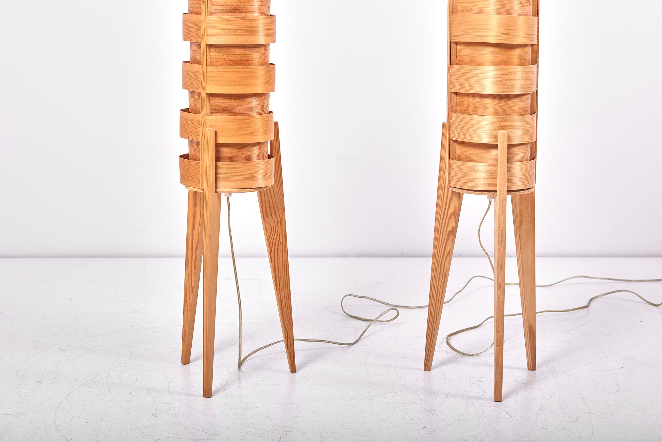 Mid-Century Modern Pair of 1960s Hans-Agne Jakobsson Wood Tripod Floor Lamps for AB Ellysett