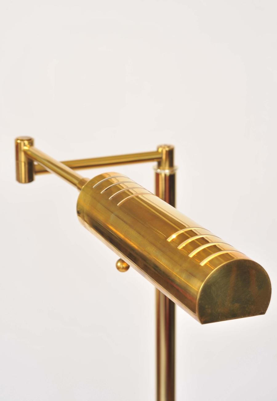 Mid-20th Century Pair of 1960s Italain brass swing arm reading lamps with rectangular base For Sale