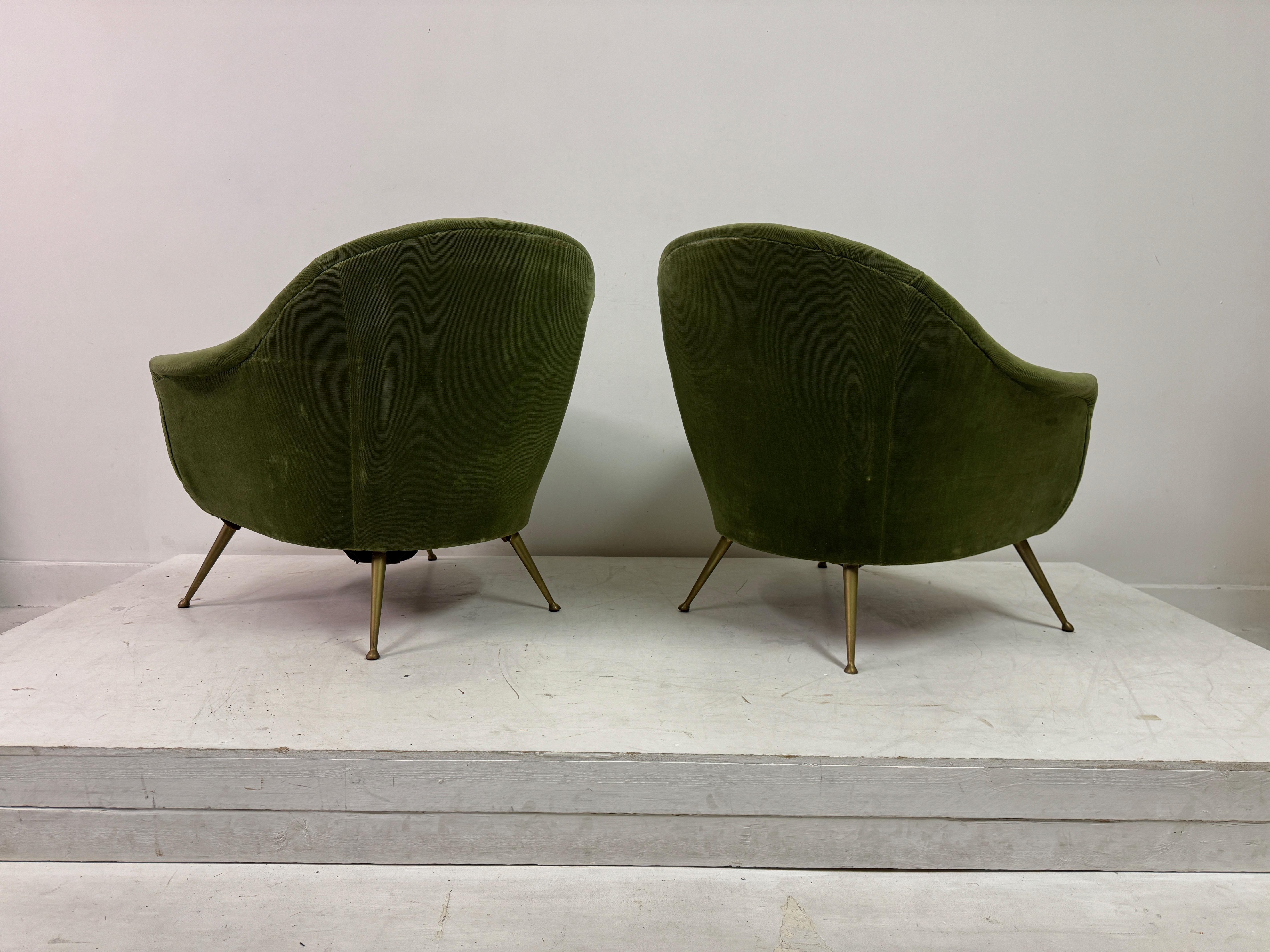 Paire de fauteuils italiens des années 1960 en vente 2