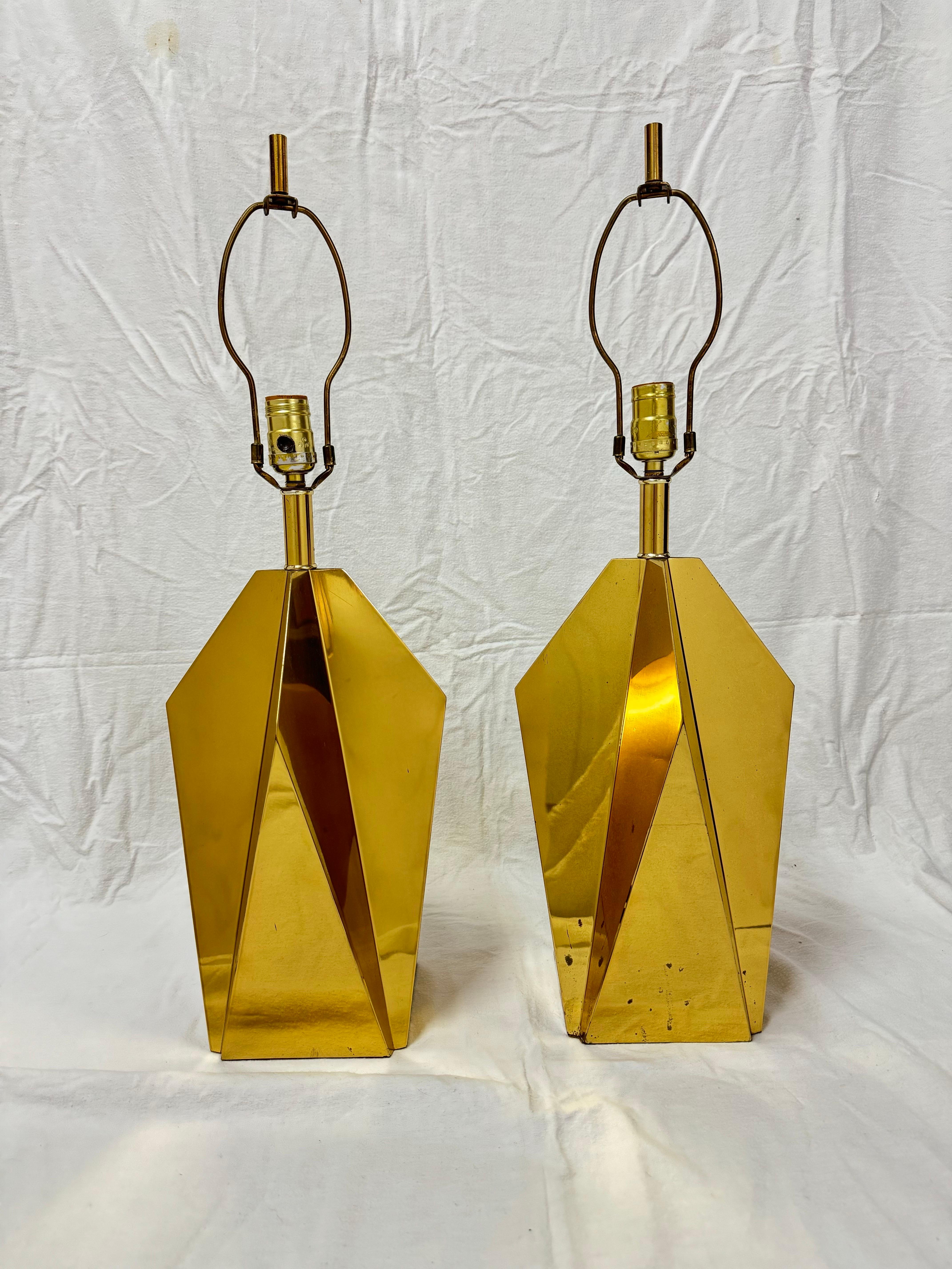 Pair of  1960’s Italian Brass Lamps In Good Condition For Sale In Redding, CT