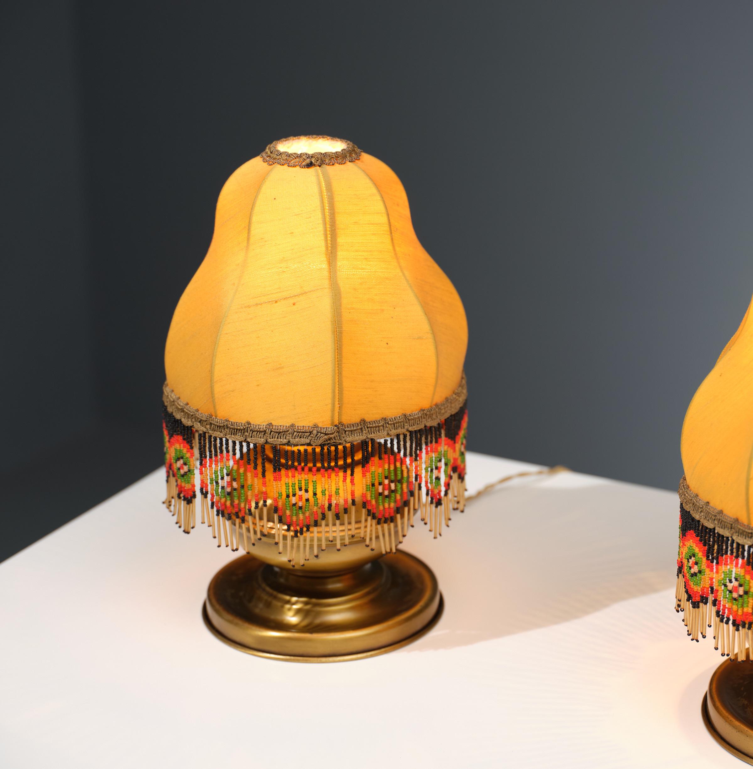Pair of 1960s Italian Brass Table Lamps - Classic Elegance with Original Patina  For Sale 5