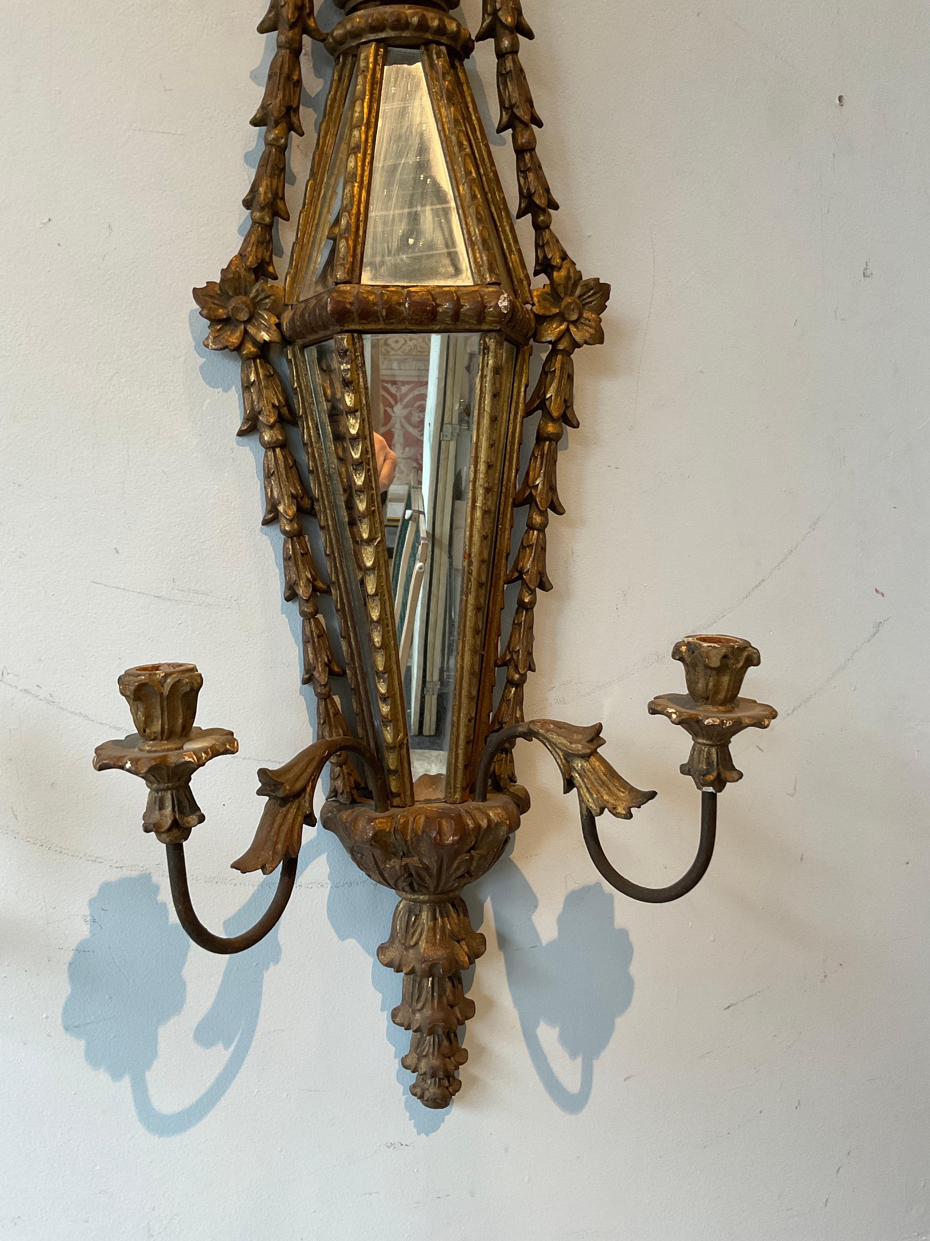 Pair of 1960s Italian Carved Wood Mirrored Sconces For Sale 1