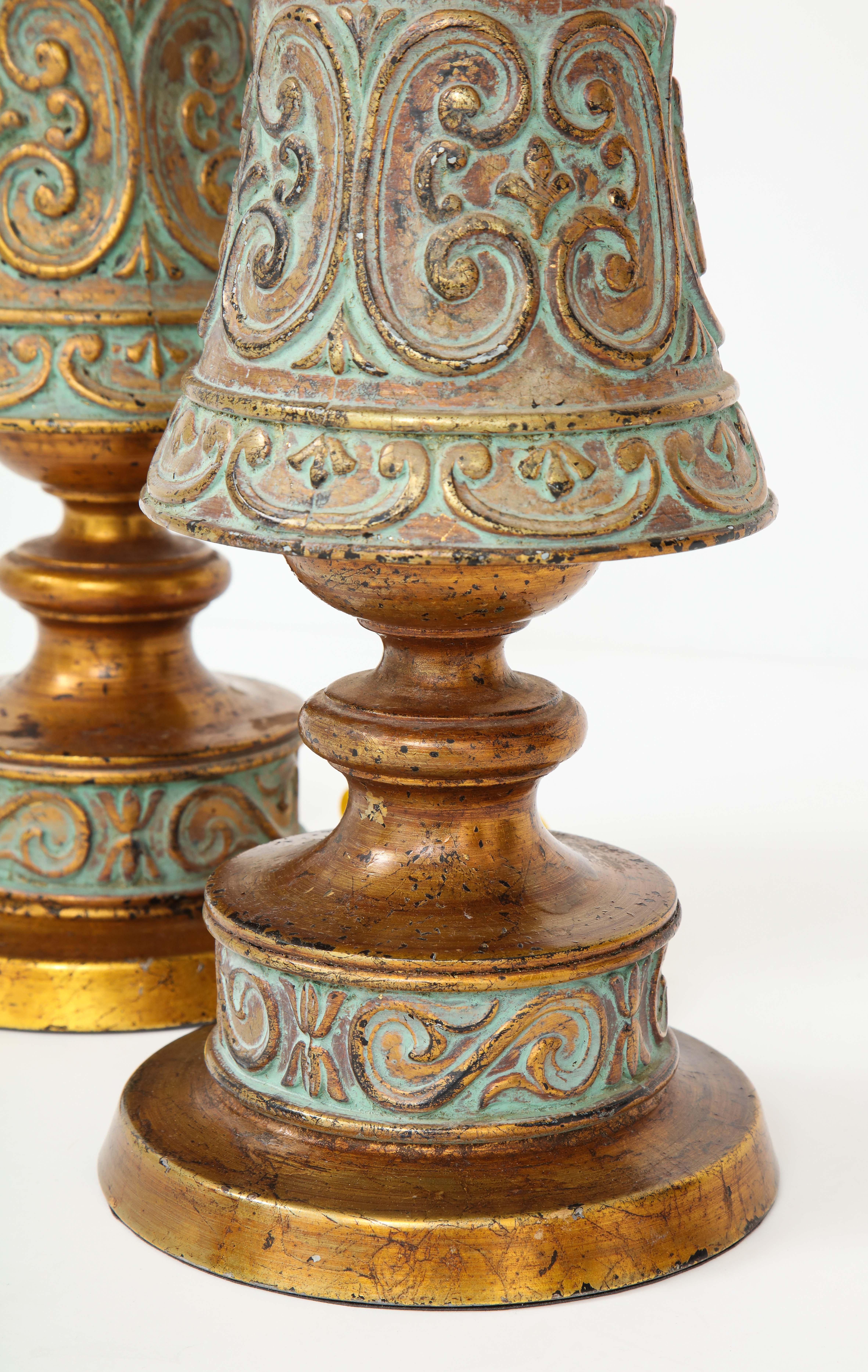 Pair of 1960s Italian Hollywood Regency Style Lamps For Sale 3