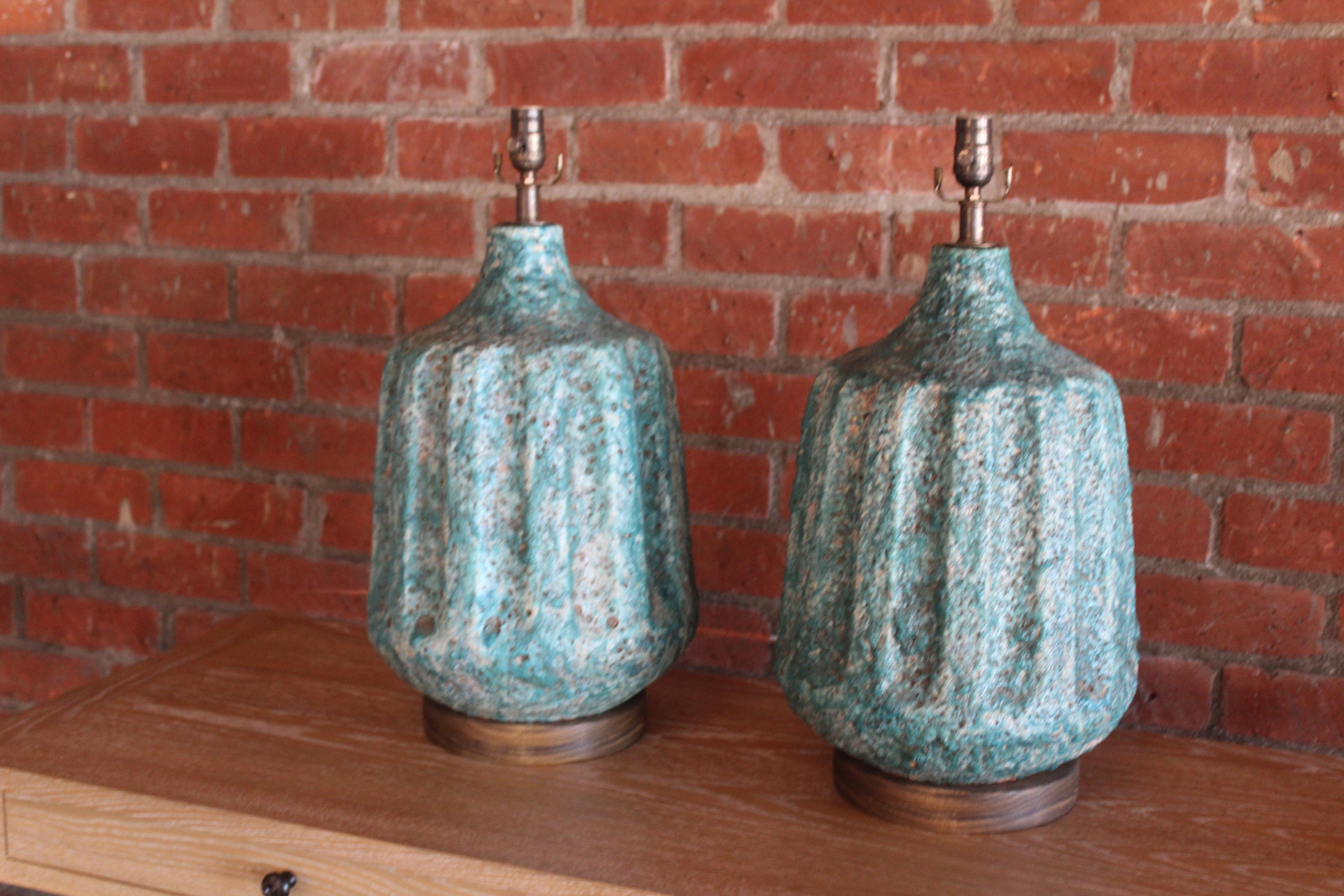 Pair of 1960s Italian Lava Glazed Ceramic Lamps 15