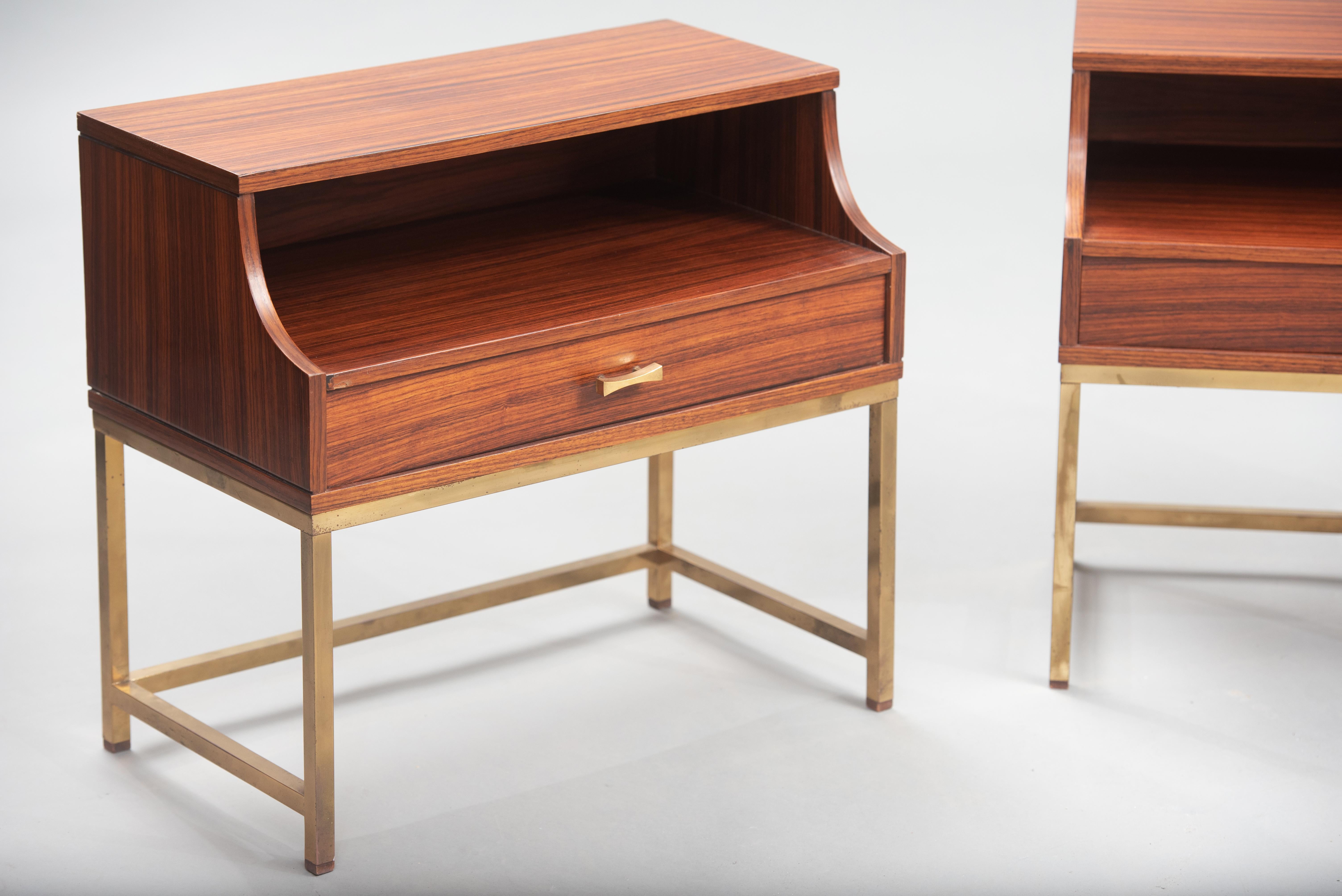 Pair of 1960s Italian Night Stands In Good Condition For Sale In Porto, PT