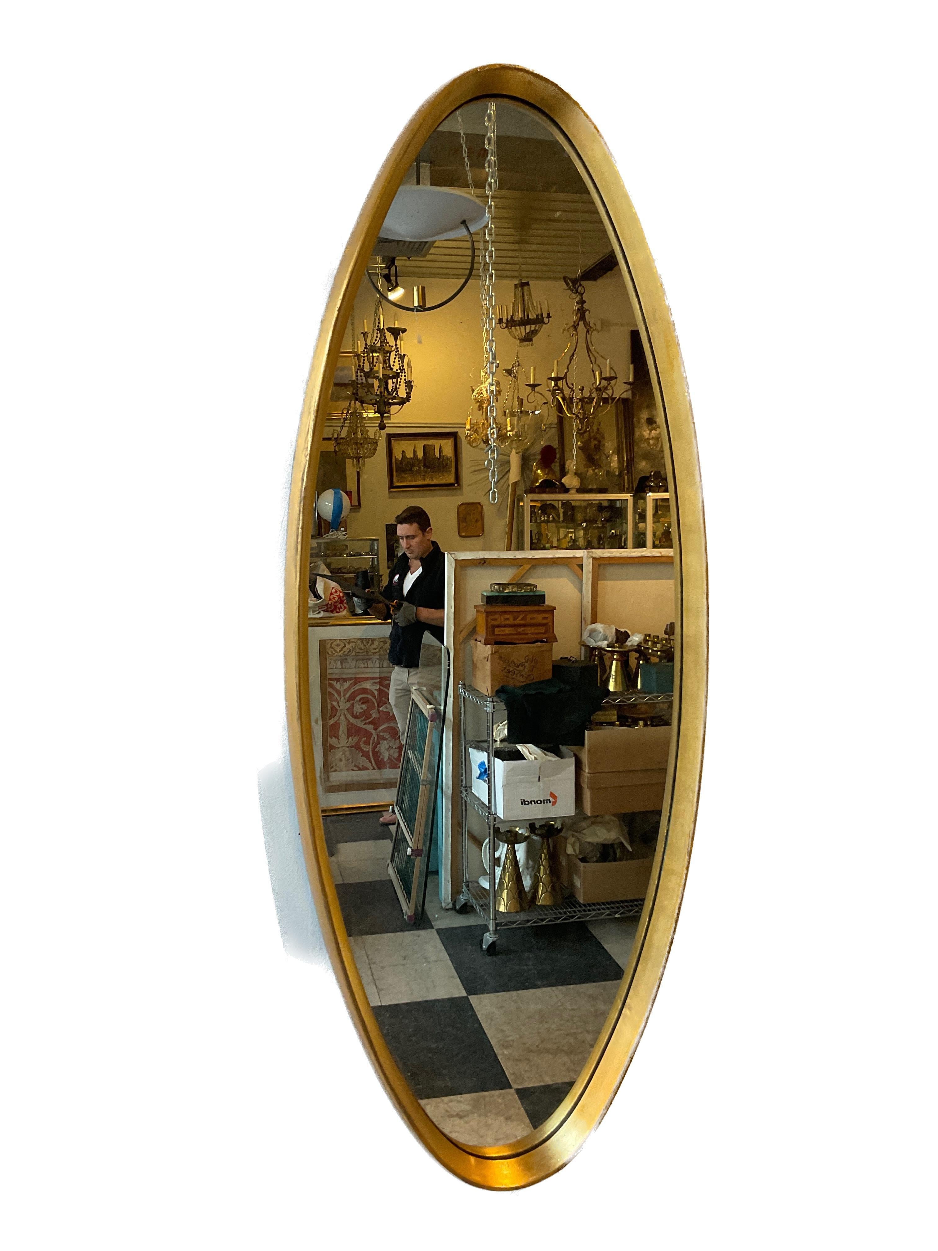 Pair of 1960s Italian Oval Deep Framed Gilt Wood Mirrors 6