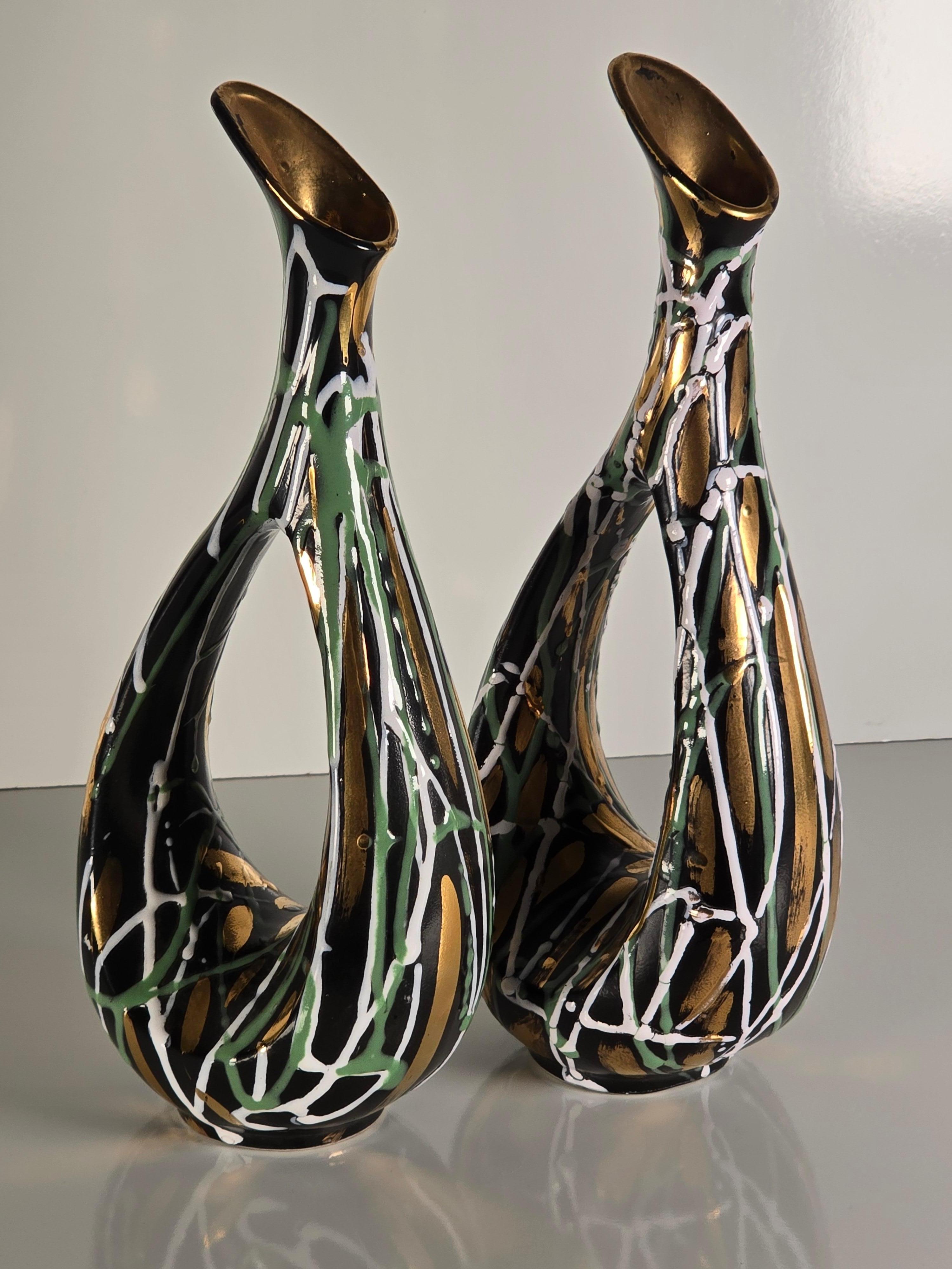 Coppia di vasi scultura italiani degli anni '60 in vendita 4